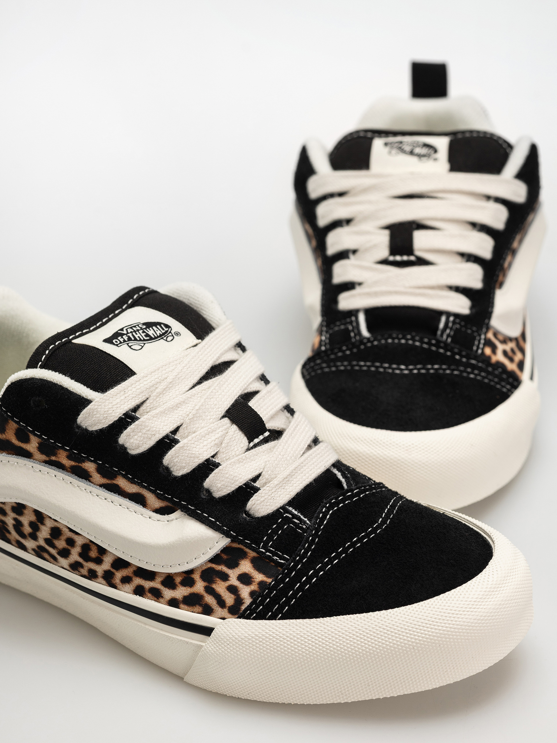Обувки Vans Knu Skool (black/leopard)