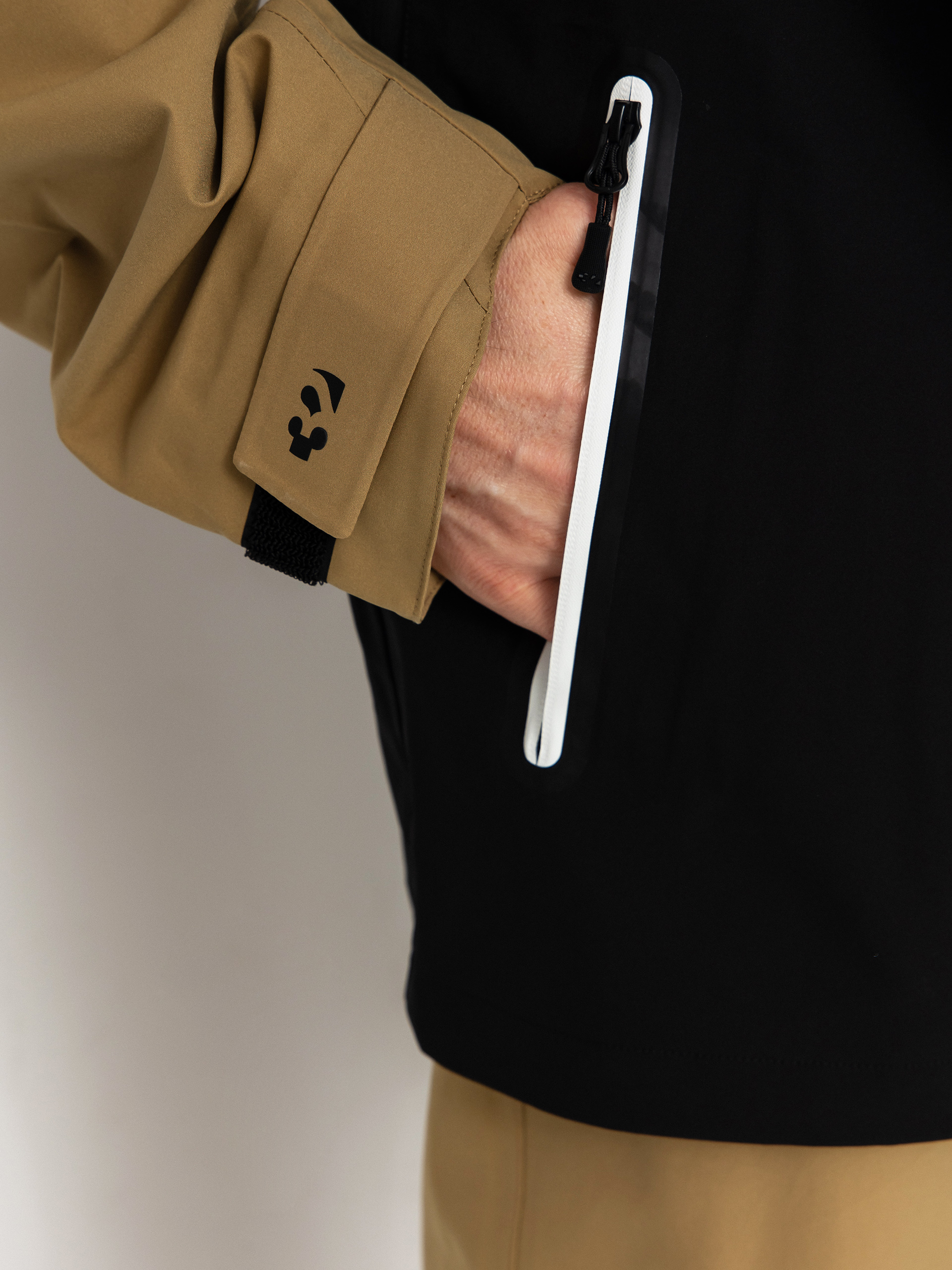 Мъжки Сноуборд яке ThirtyTwo Grasser (khaki)