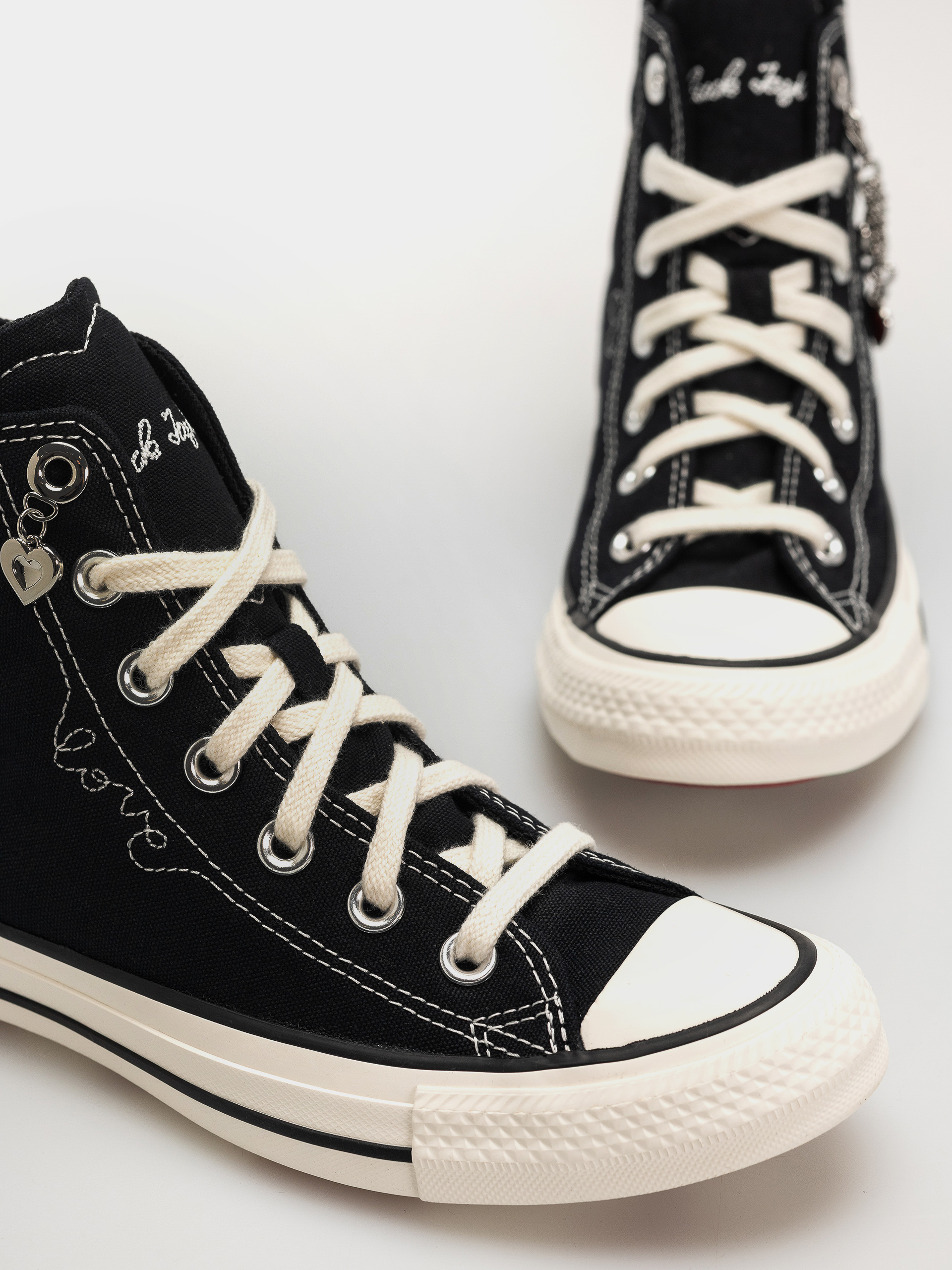 Кецове Converse Chuck Taylor All Star Hi Wmn (black/egret/days ahead)