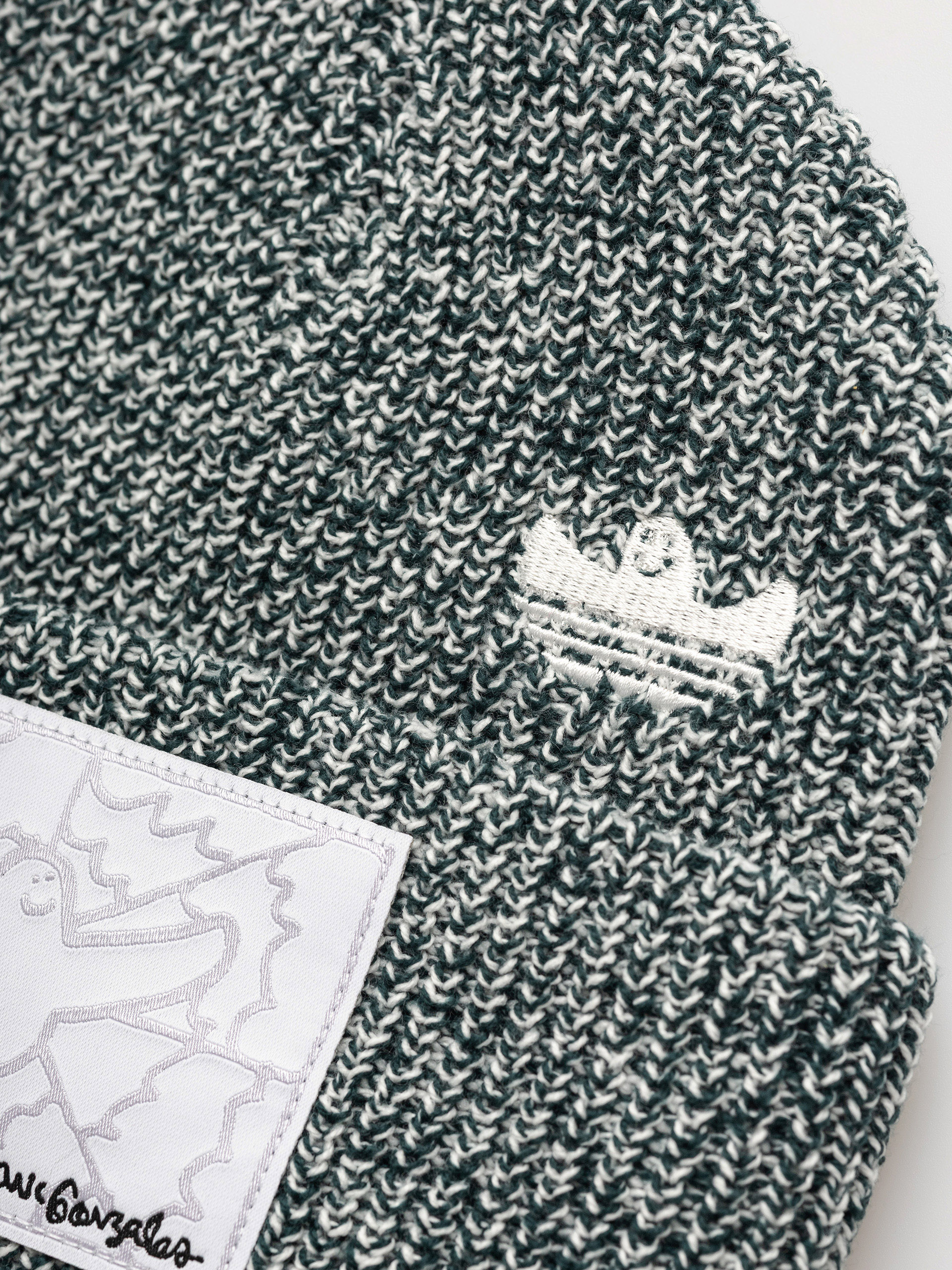 Шапка adidas Gonz Wk (aurivy/cwhite)