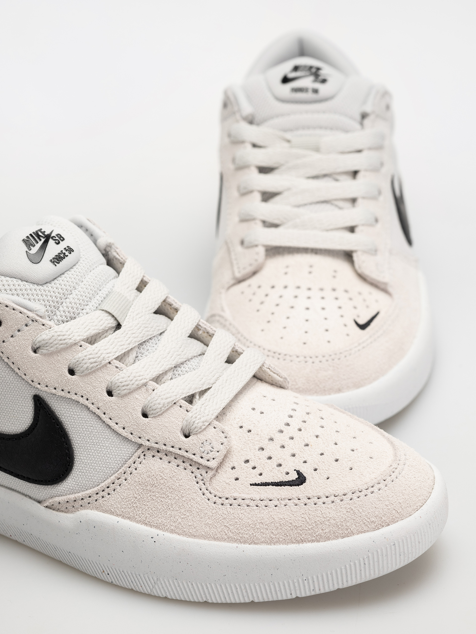 Обувки Nike SB Force 58 (photon dust/black photon dust white)