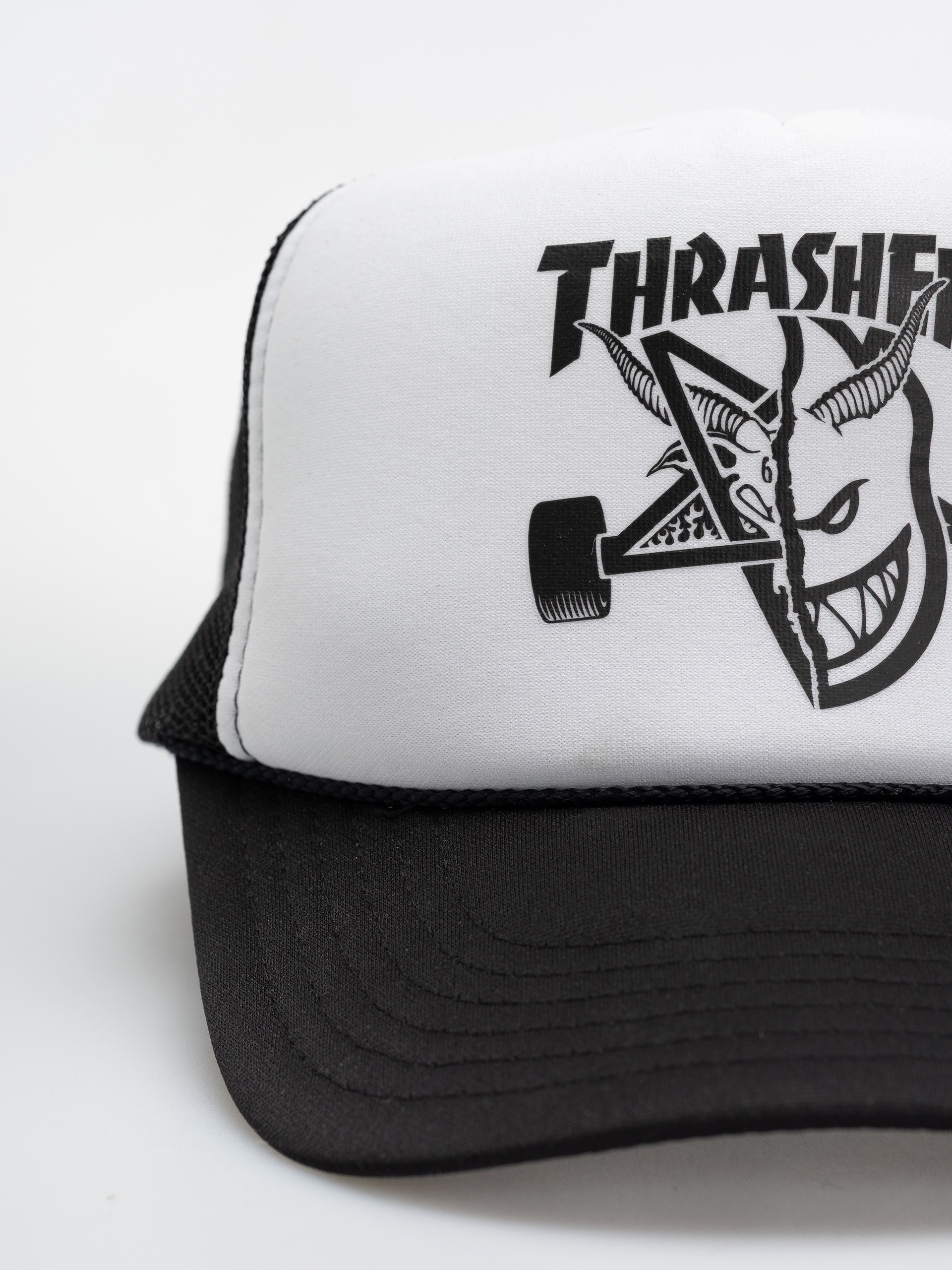 Шапка с козирка Thrasher x Spitfire Thrash & Burn (black/white/black)