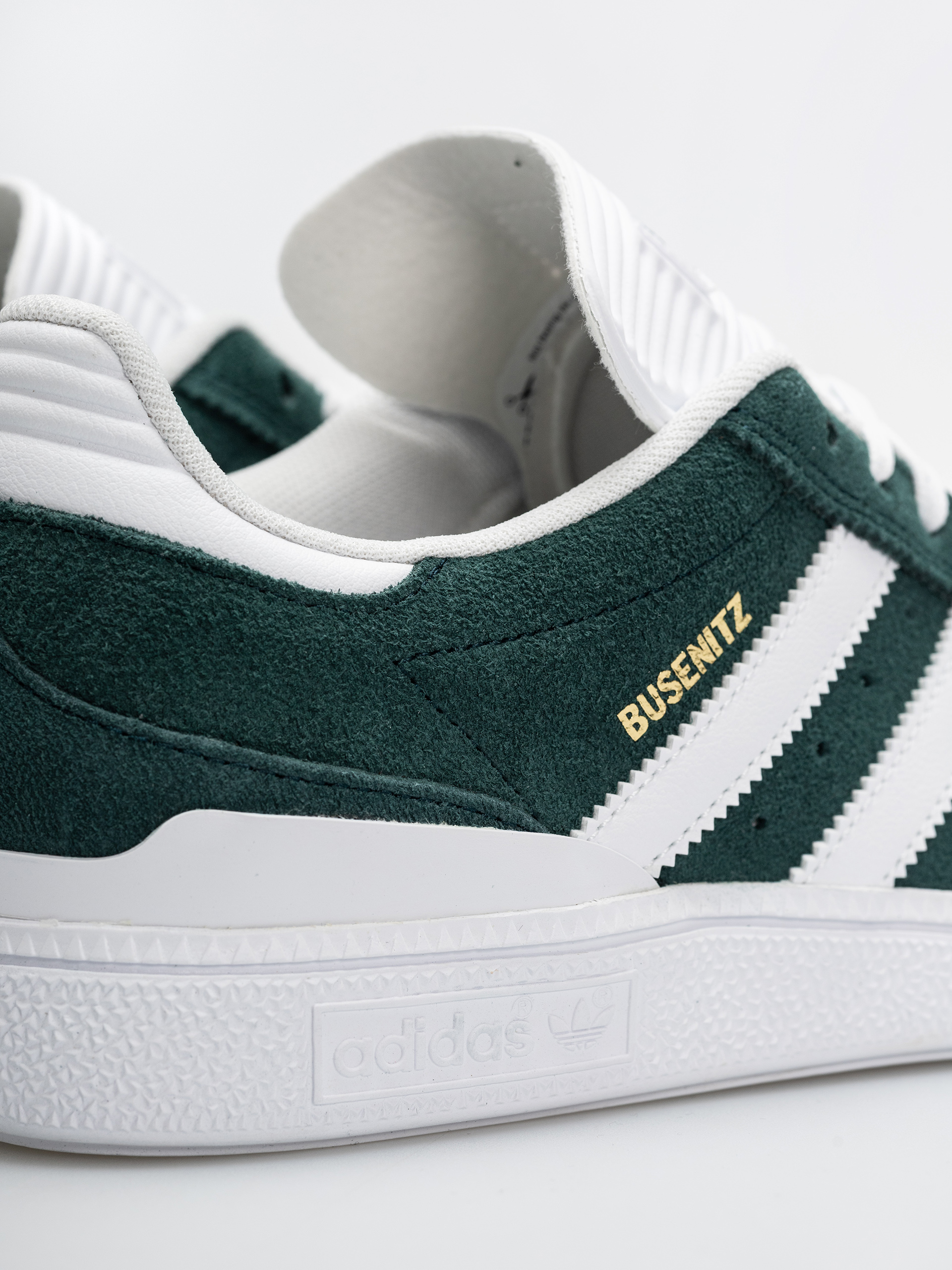 Обувки adidas Busenitz (aurivy/ftwwht/goldmt)