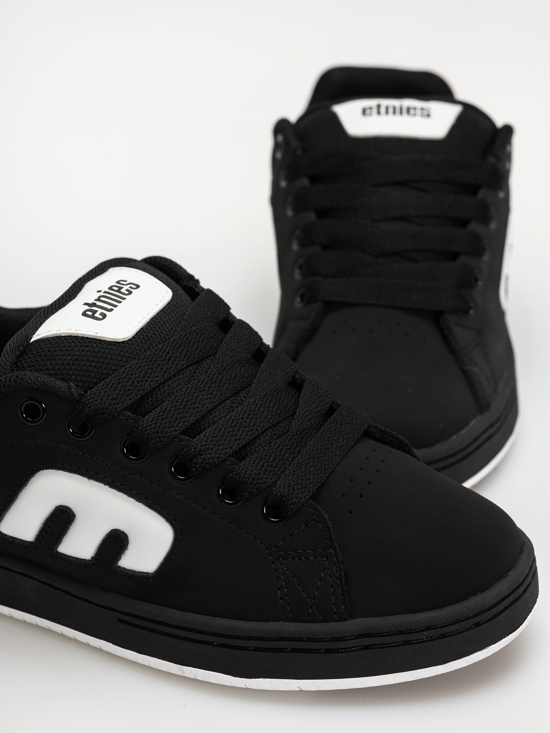 Обувки Etnies Callicut (black/black/white)