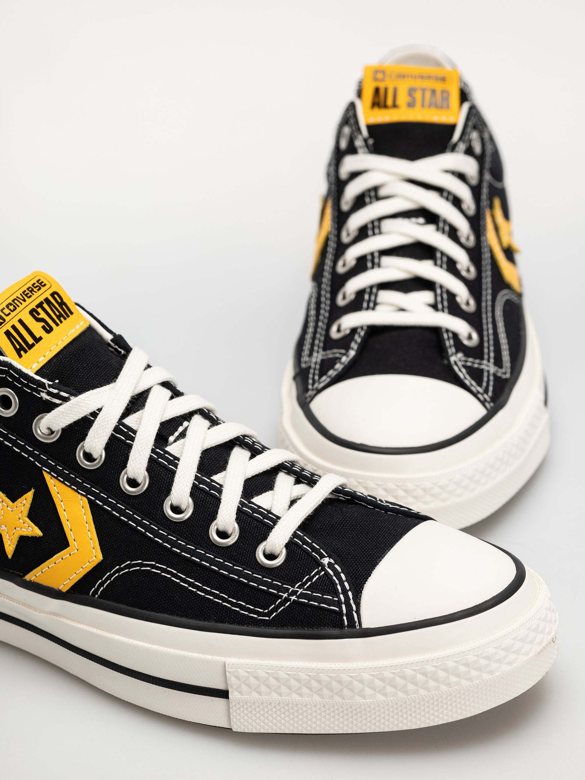 Кецове Converse Star Player 76 Ox (black/gold palm)