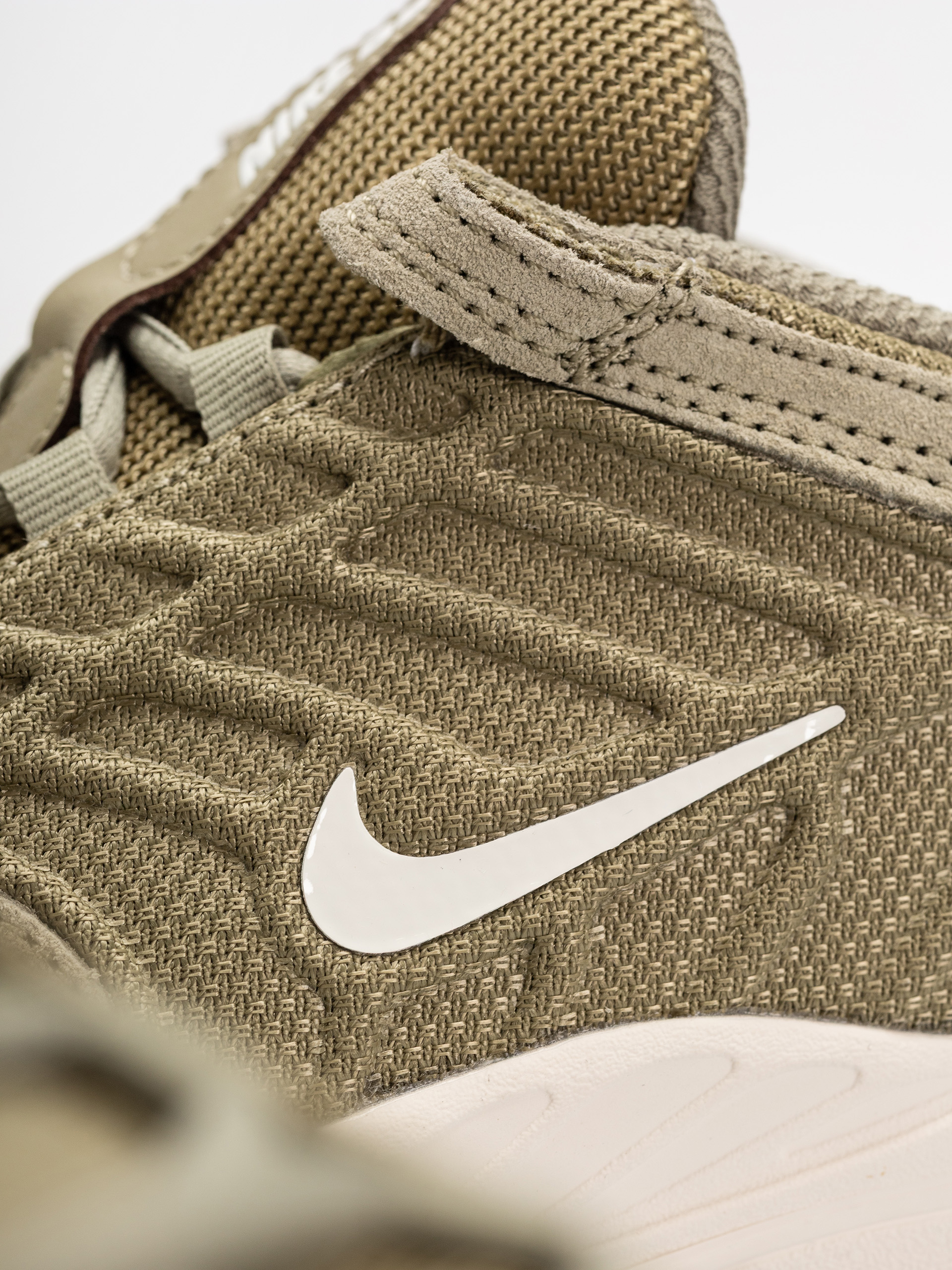 Обувки Nike SB Vertebrae (neutral olive/sail neutral olive sail)