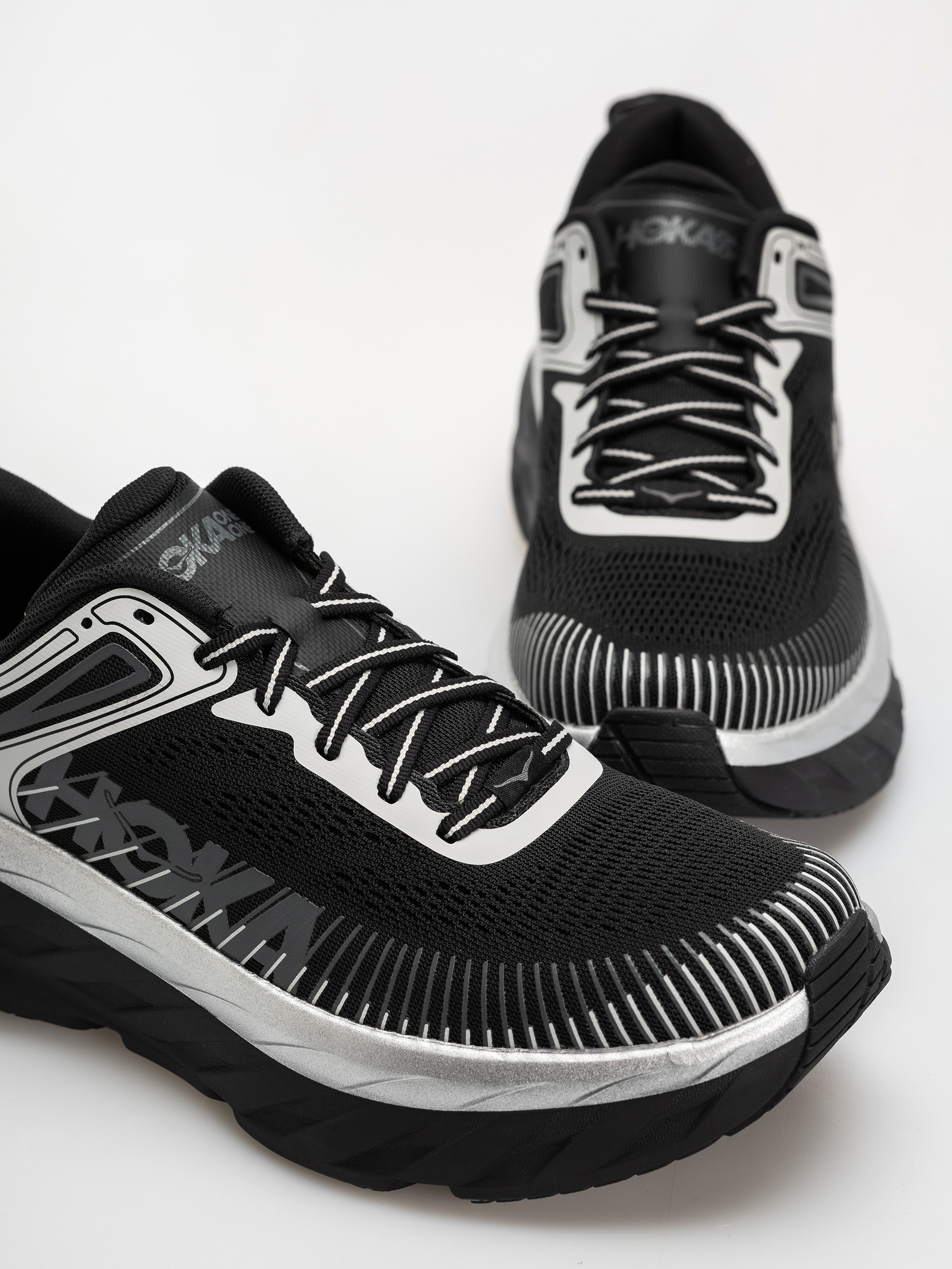 Обувки Hoka Bondi 7 (black/stardust)