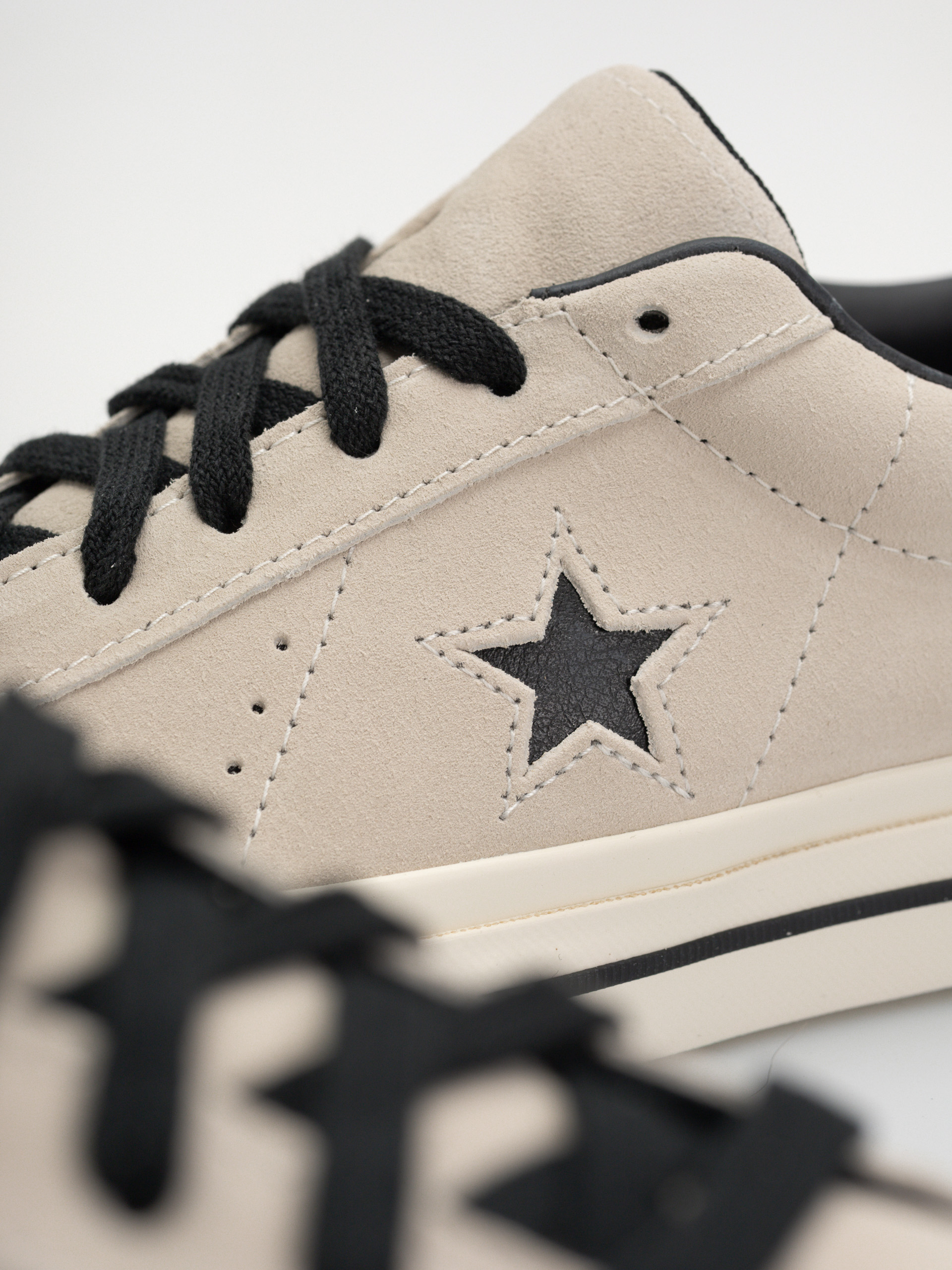 Кецове Converse One Star 95 Ox (egret/black/egret)