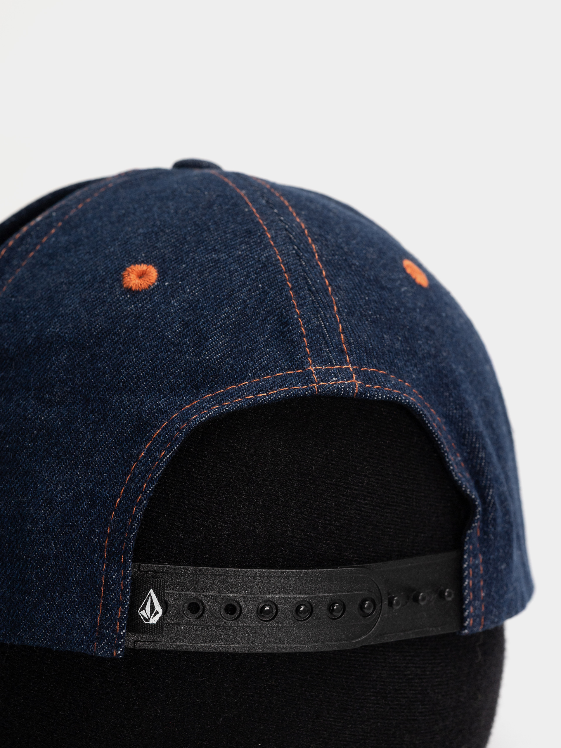 Шапка с козирка Volcom Hammered Workwear (dust bowl indigo)
