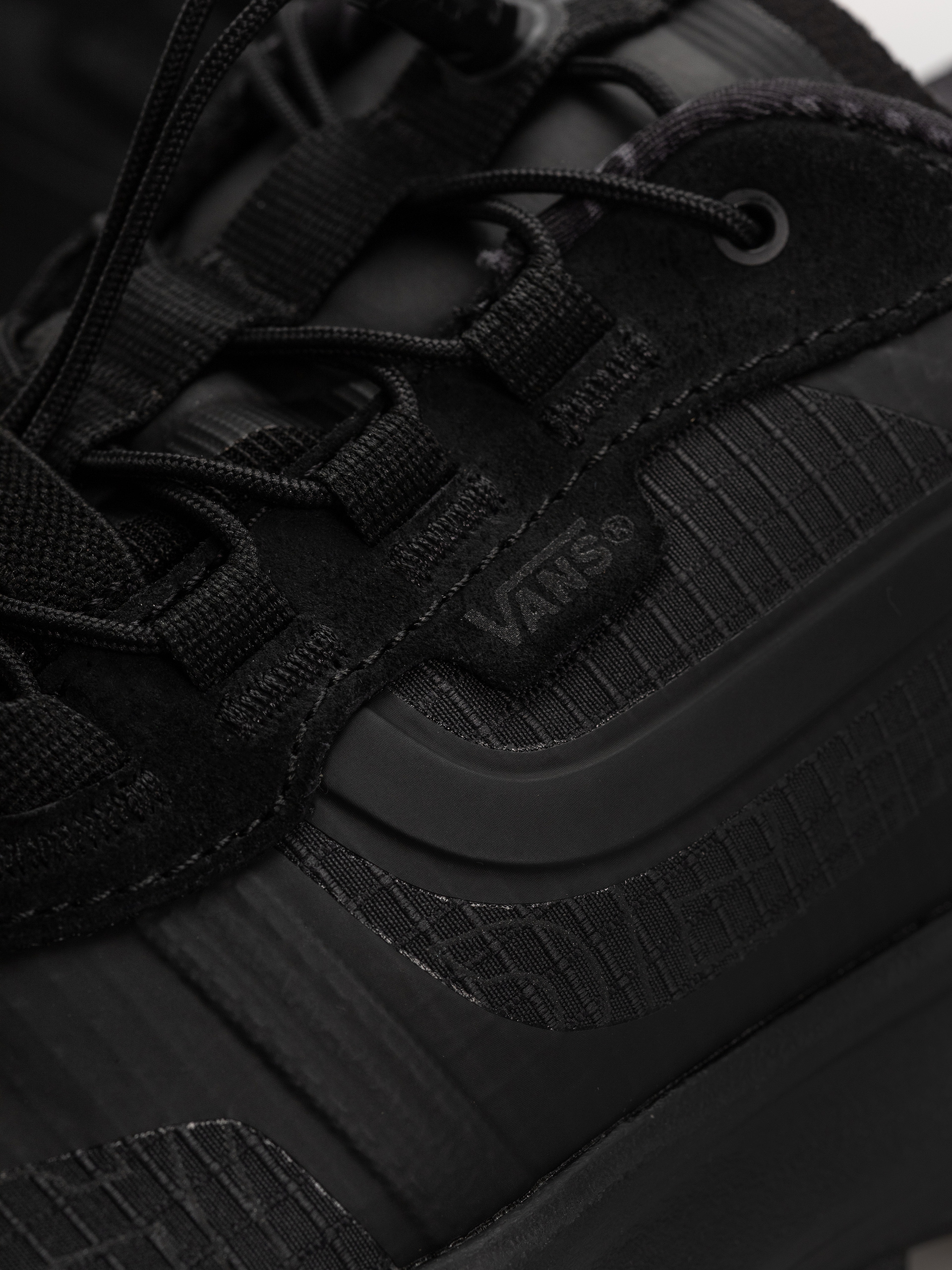 Зимни обувки Vans Crosspath Xc Gore Tex Mte (blackout)