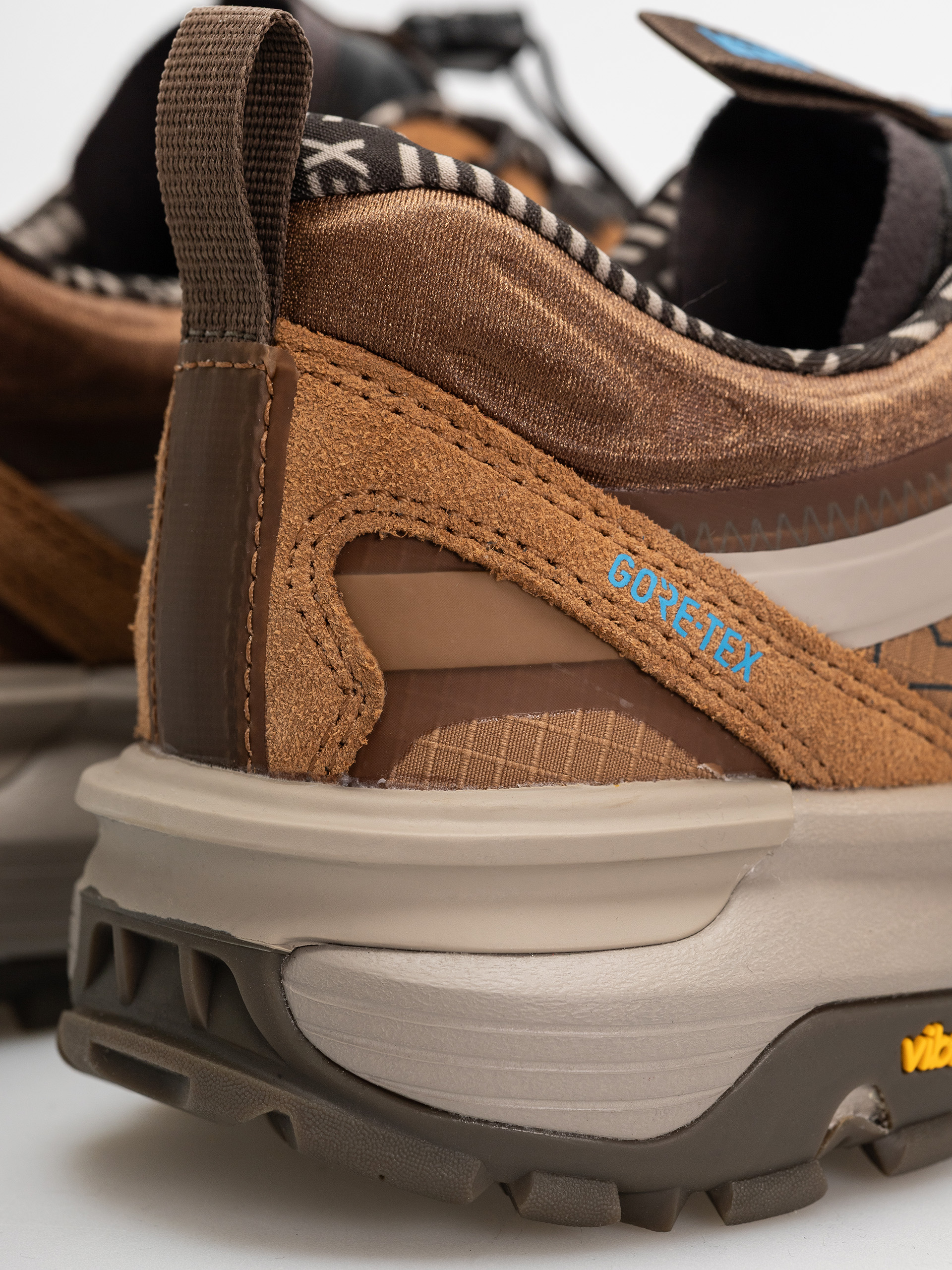 Зимни обувки Vans Crosspath Xc Gore Tex (chipmunk/mushro)