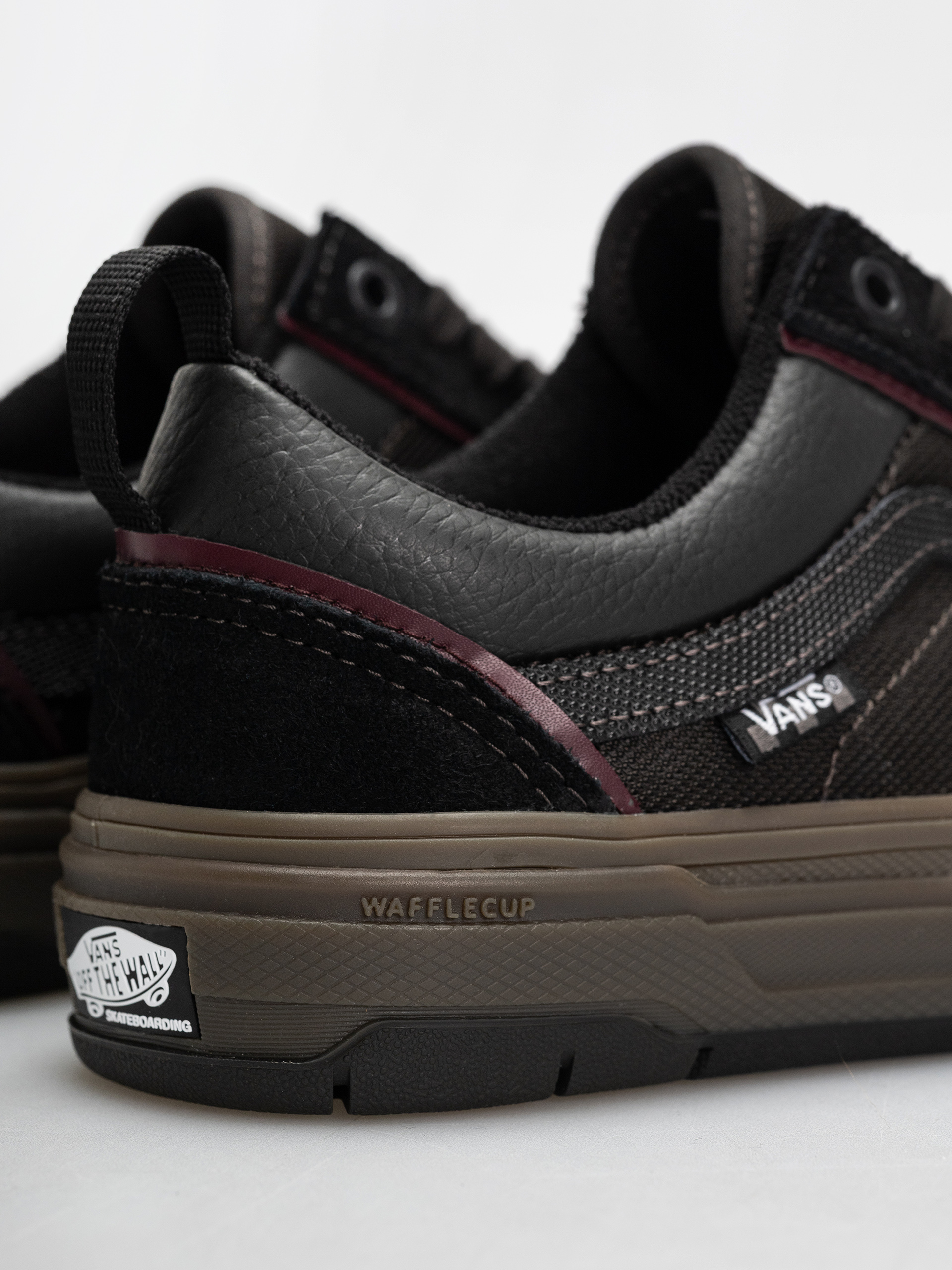 Обувки Vans Skate Old Skool Wafflecup (black/dark gum)