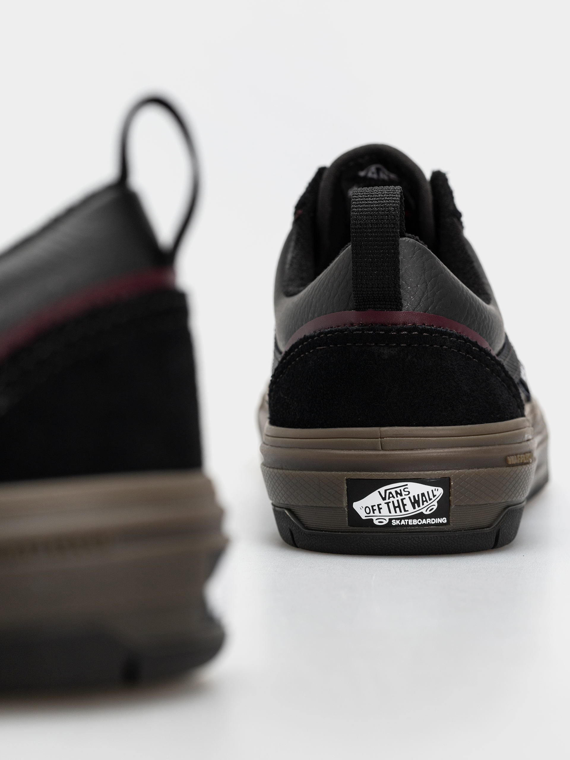 Обувки Vans Skate Old Skool Wafflecup (black/dark gum)