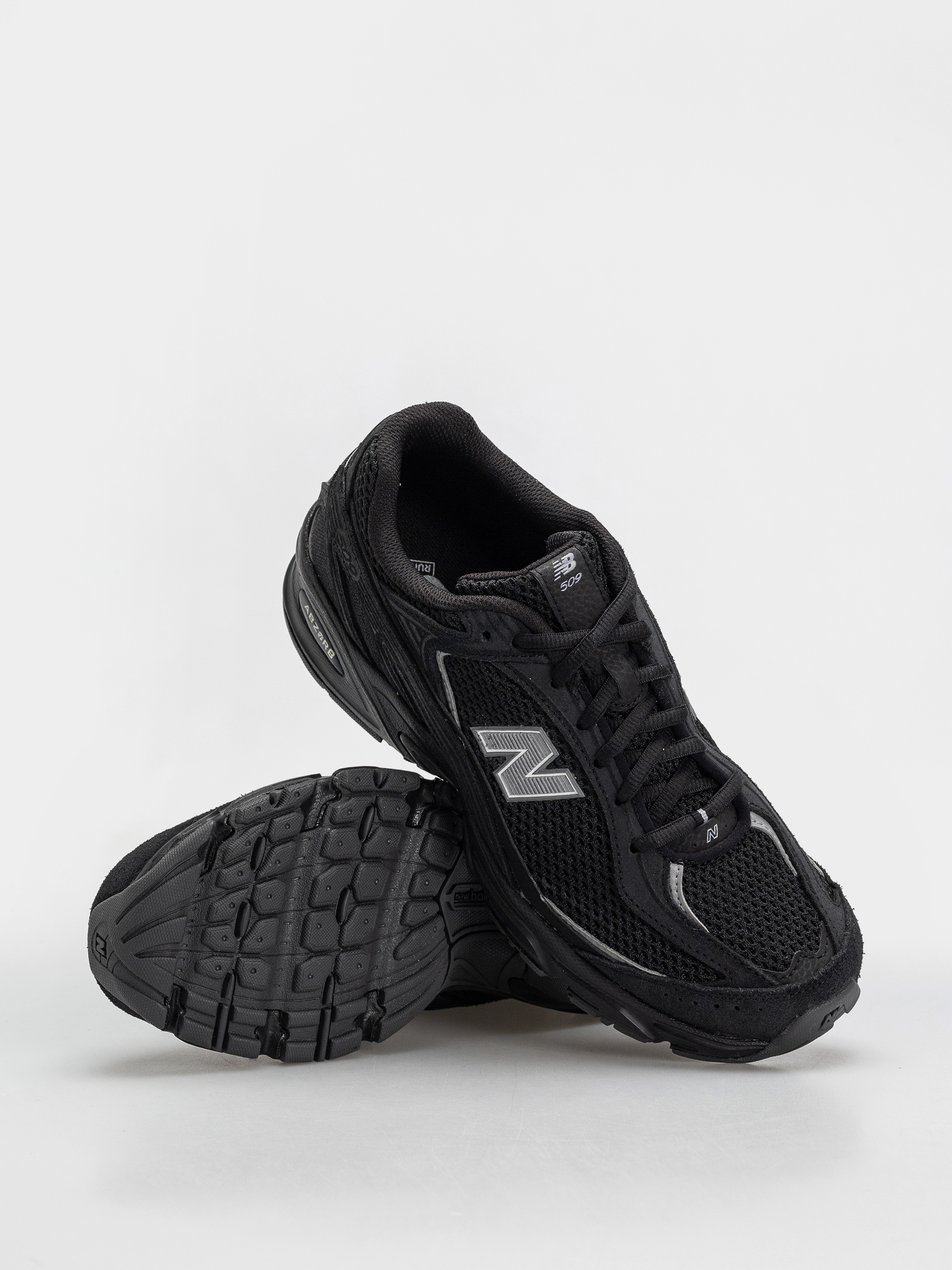 Обувки New Balance 509 (black/black)