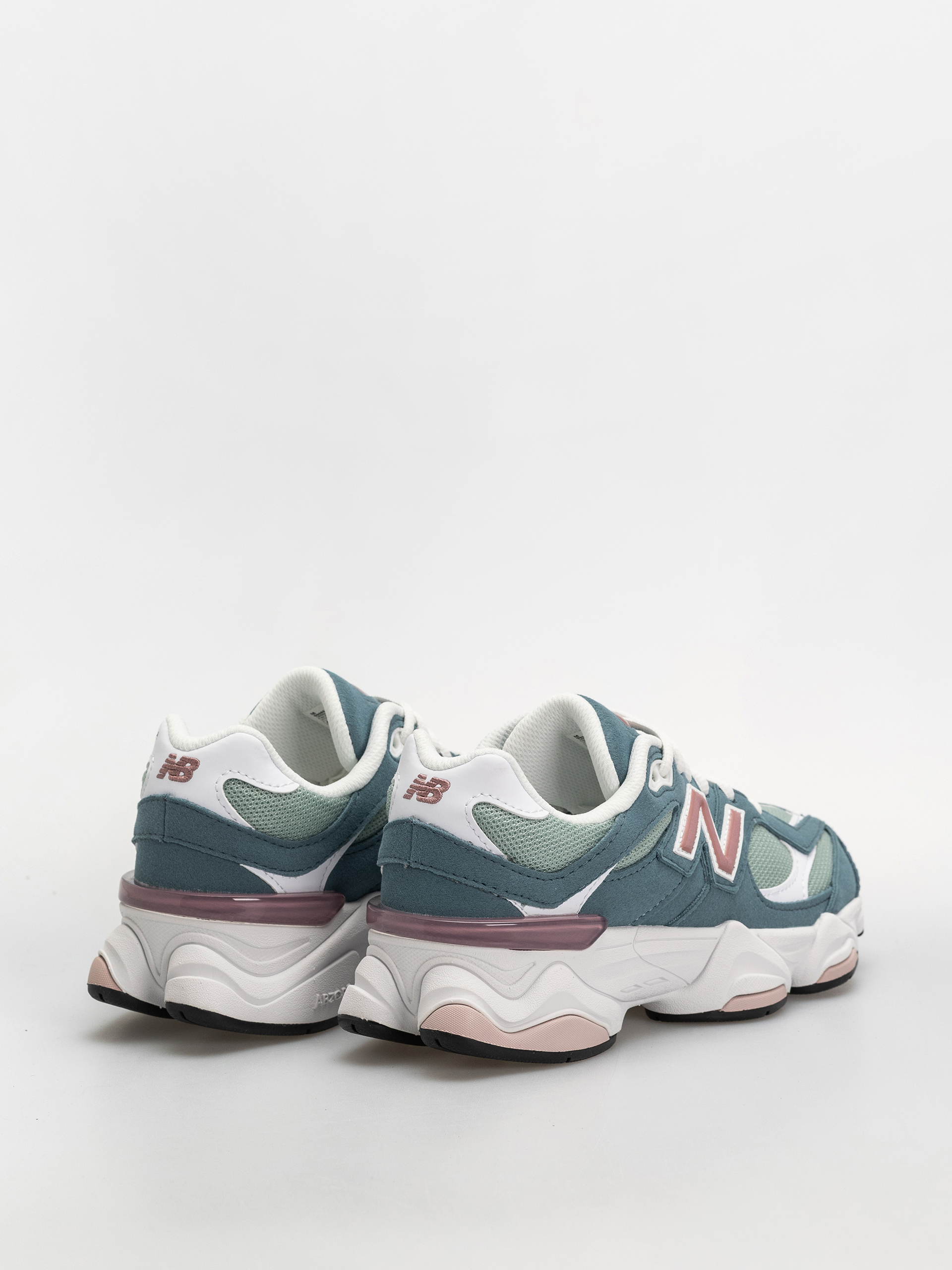 Обувки New Balance 9060 JR (salt water/rosewood)