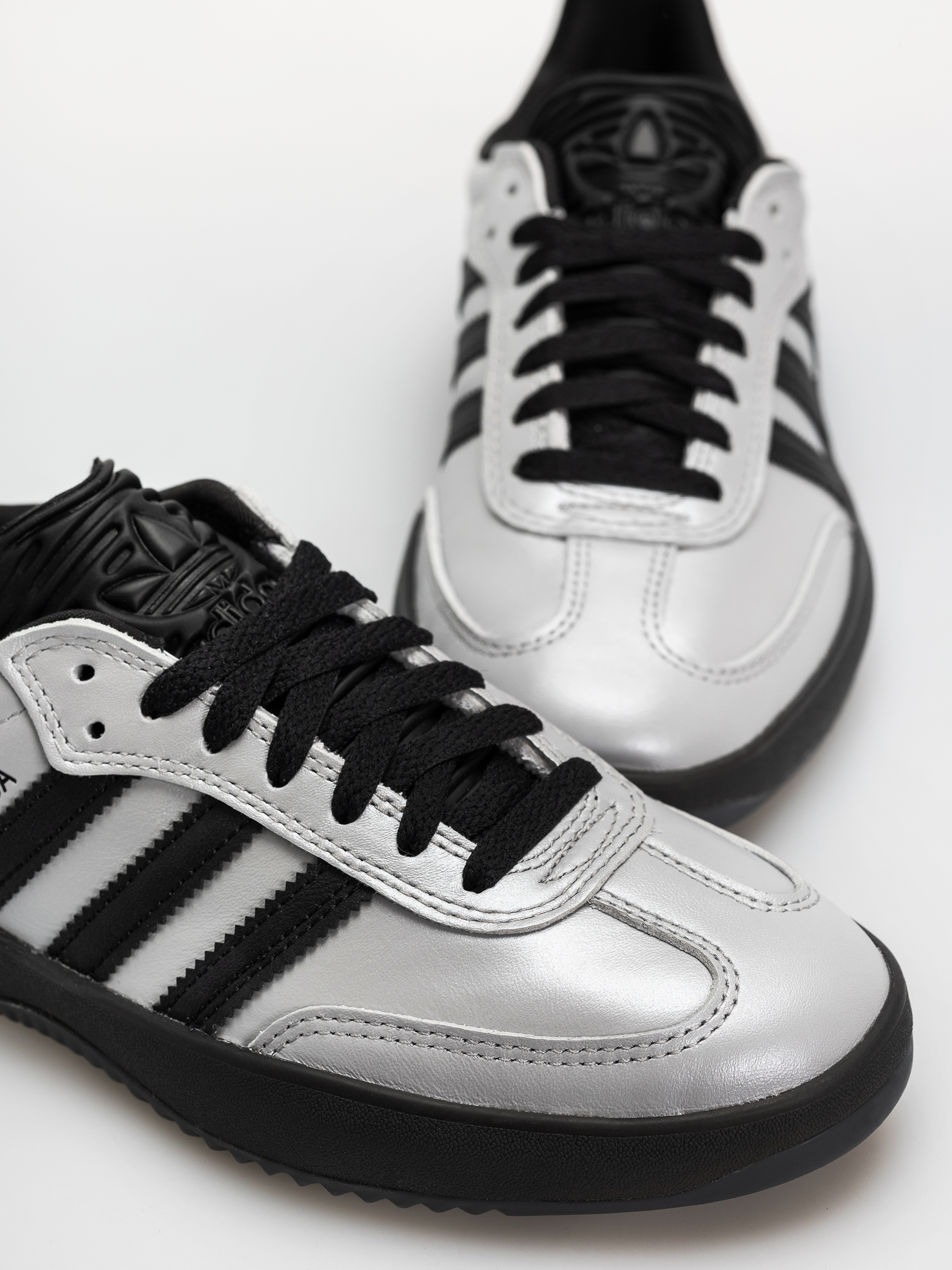 Обувки adidas Puig Samba (silvmt/cblack/cblack)