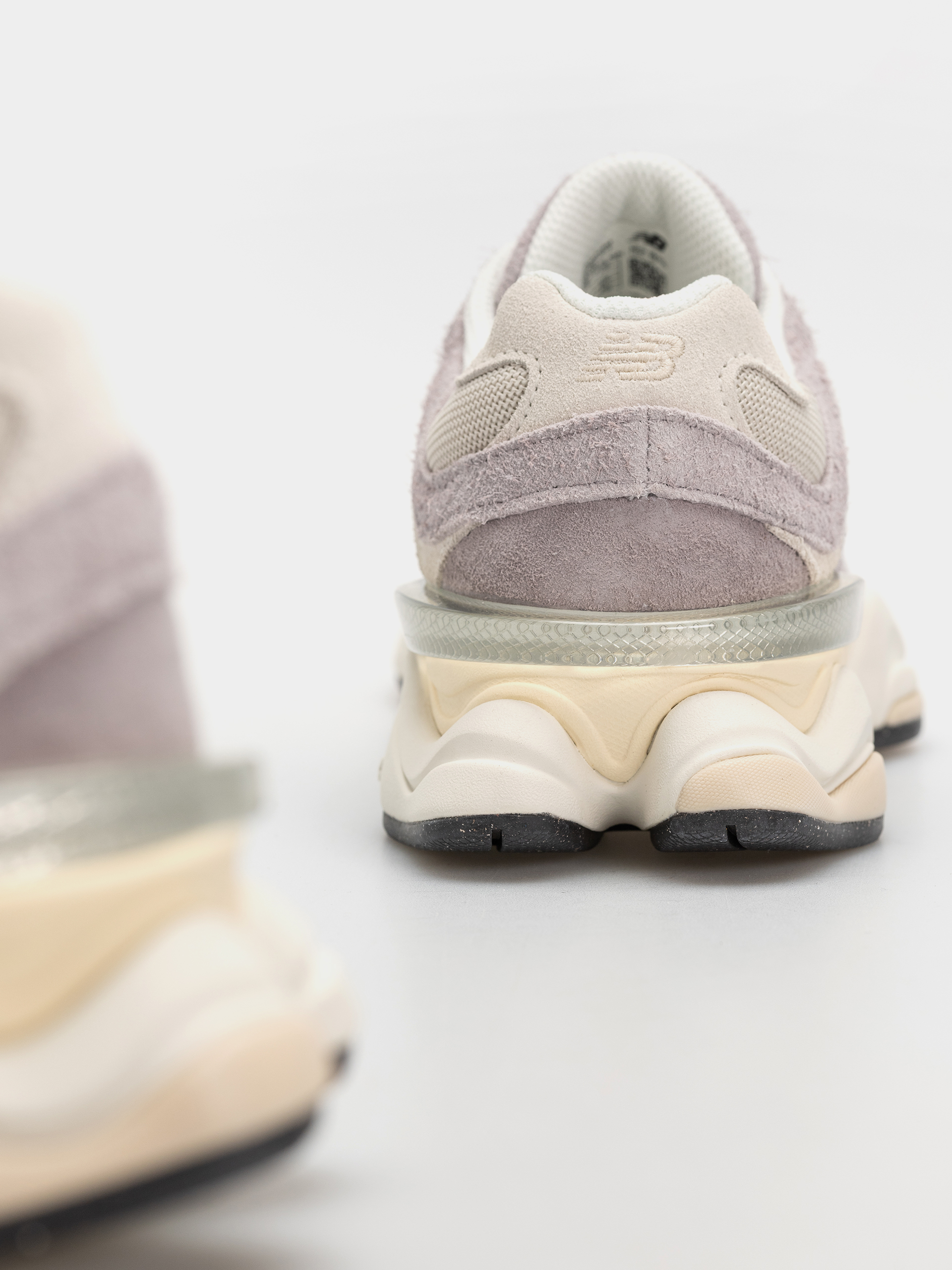 Обувки New Balance 9060 (truffle salt/timberwolf)