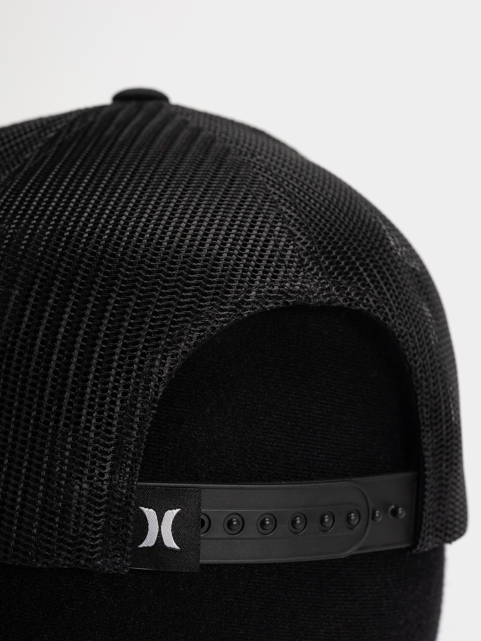 Шапка с козирка Hurley Wave Haven Trucker (black)