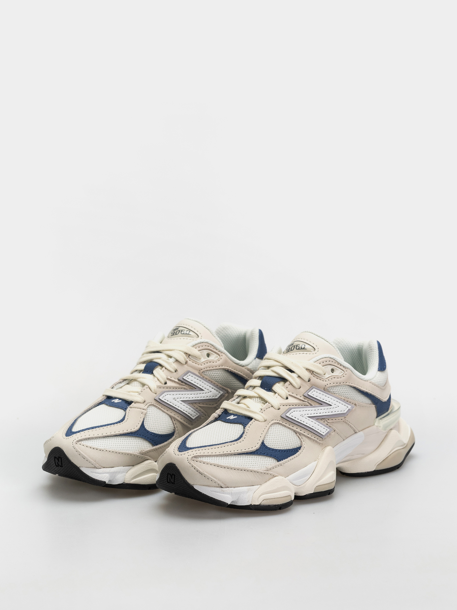 Обувки New Balance 9060 (sea salt/magic blue)