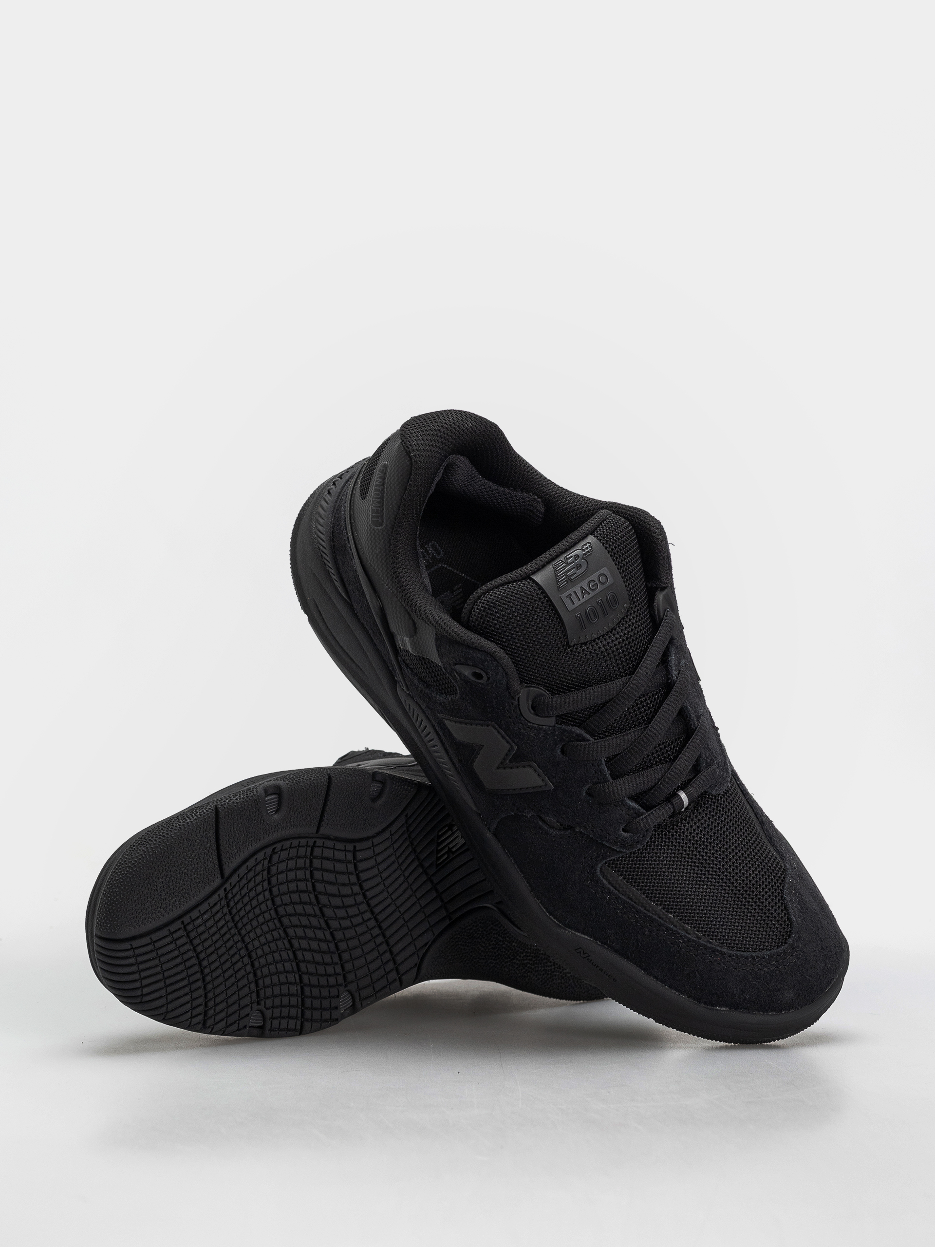Обувки New Balance 1010 (black/black)