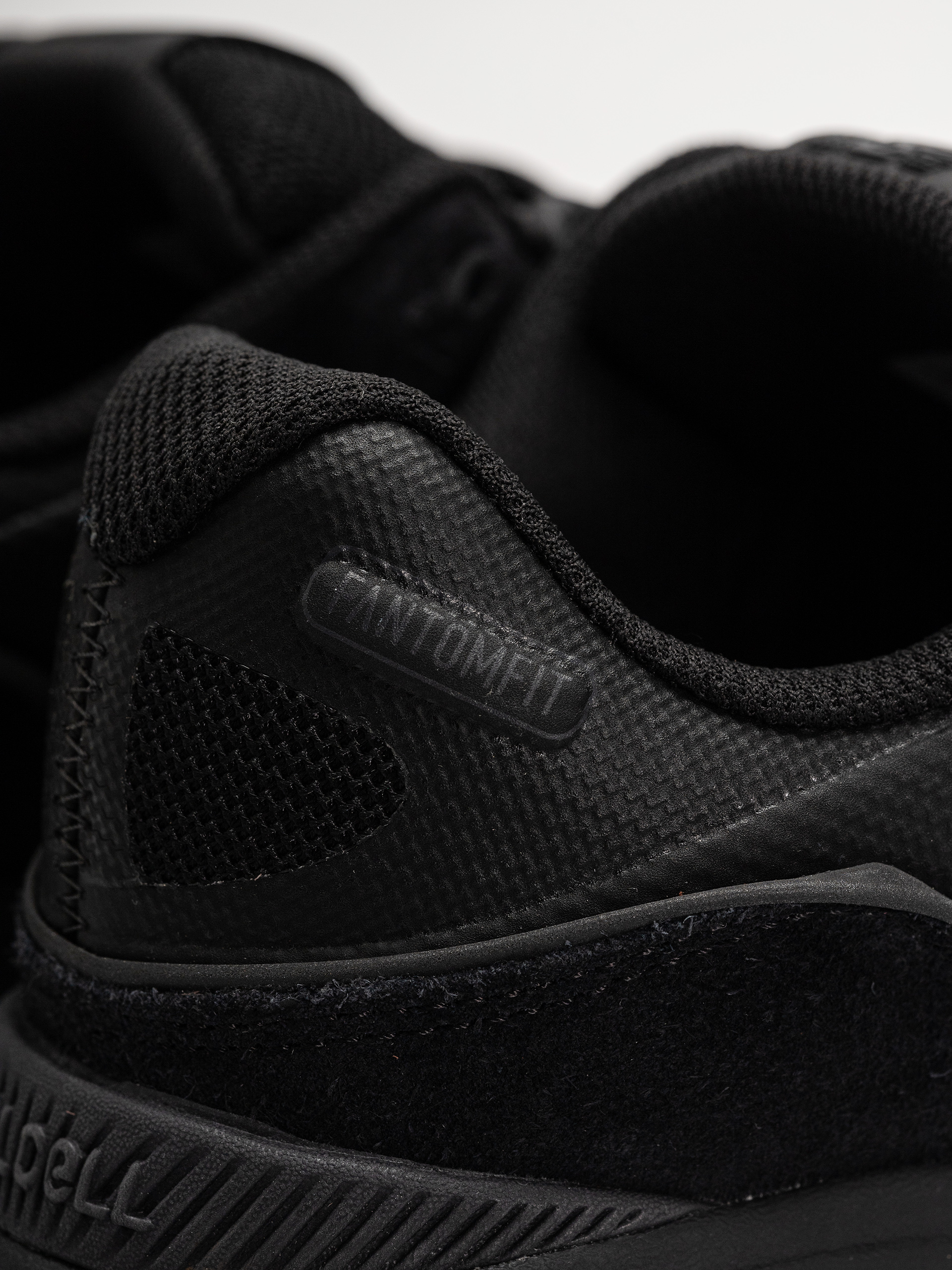 Обувки New Balance 1010 (black/black)