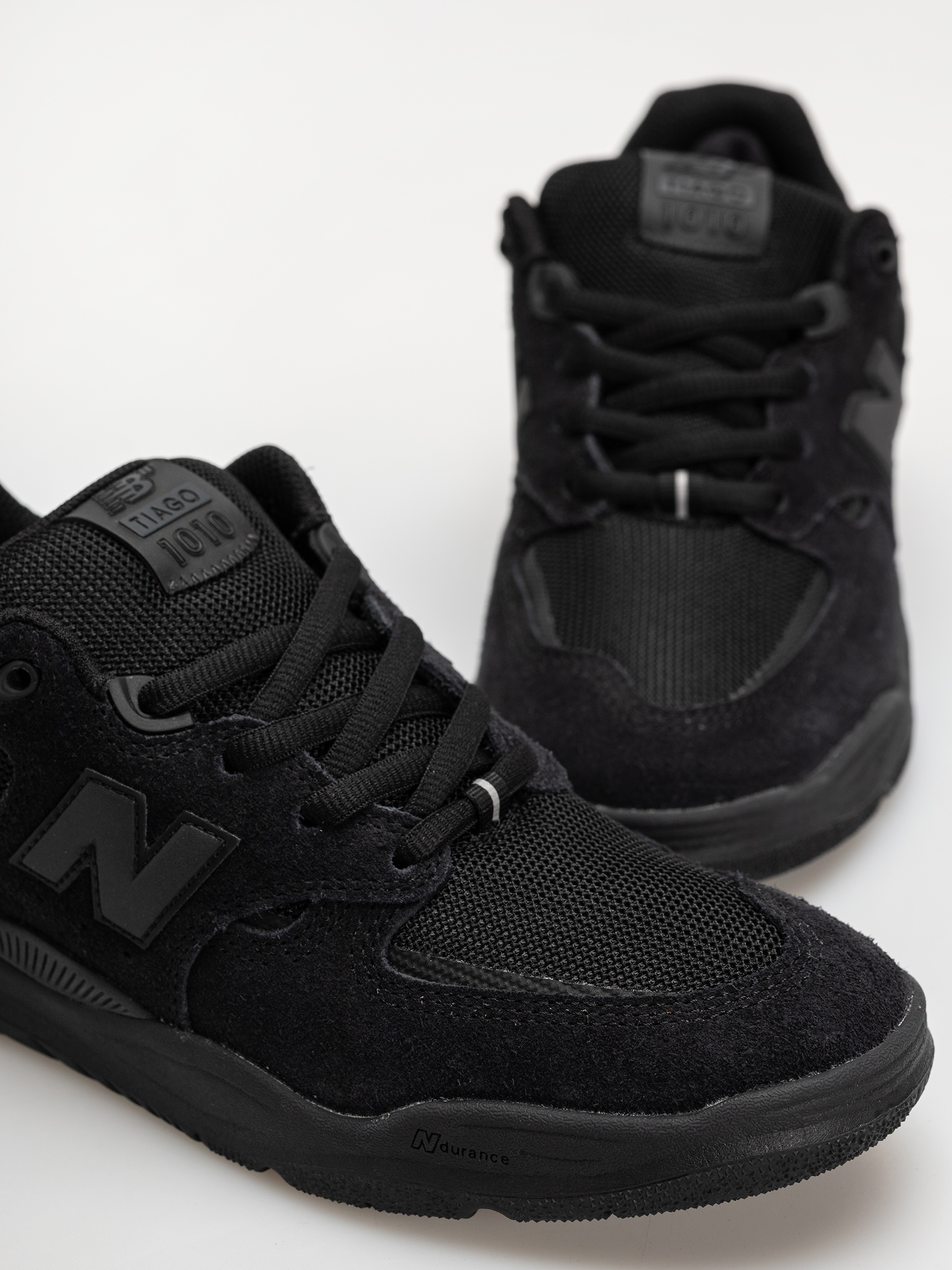 Обувки New Balance 1010 (black/black)