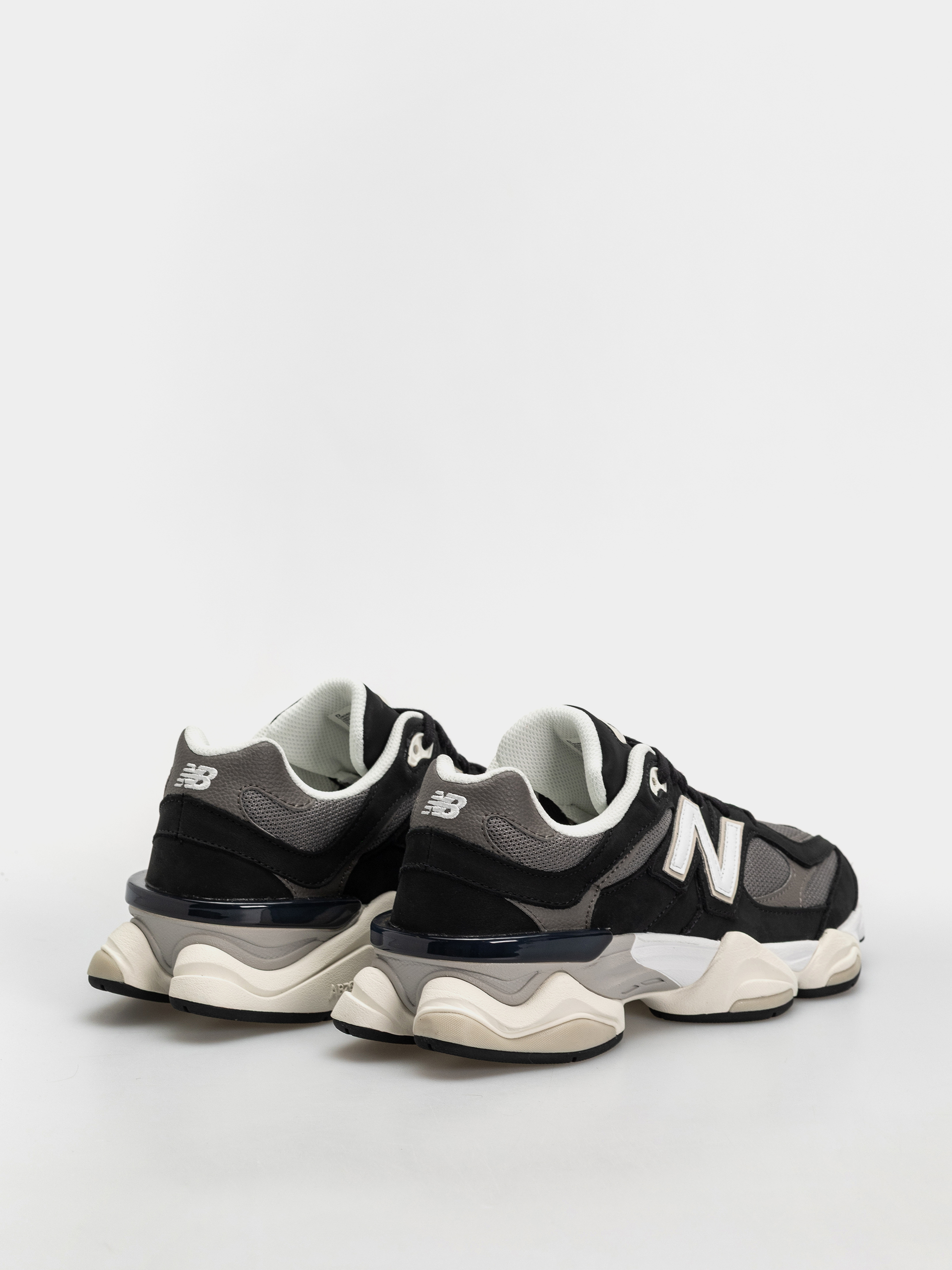 Обувки New Balance 9060 (black/tornado)