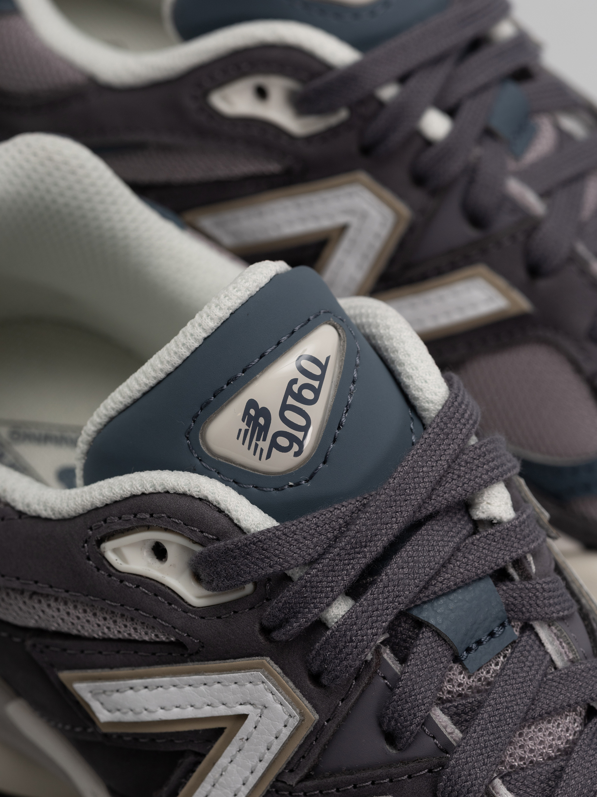 Обувки New Balance 9060 (neptune grey/shadow blue)