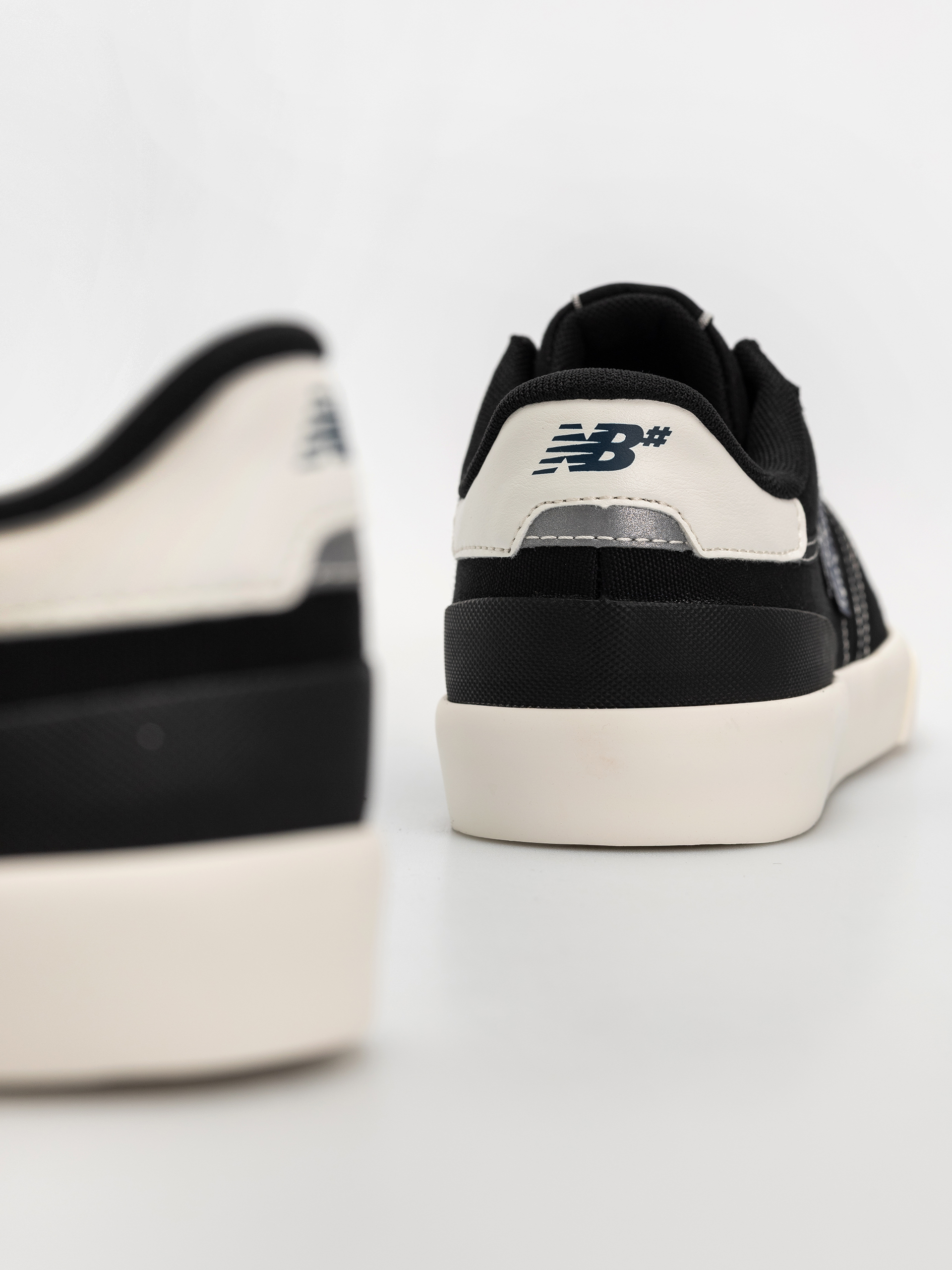 Обувки New Balance 272 (black/eclipse)