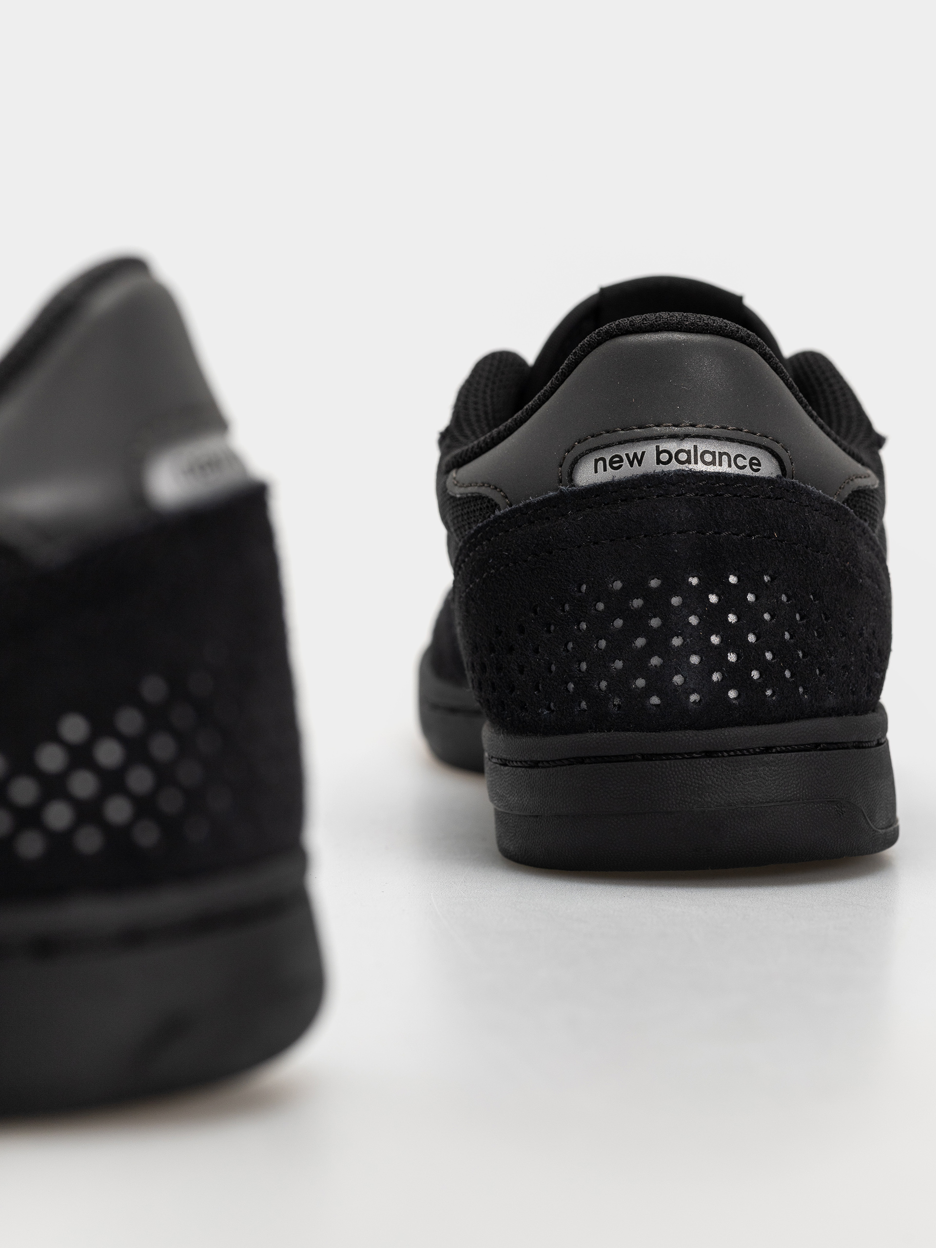Обувки New Balance 440 (black/black)