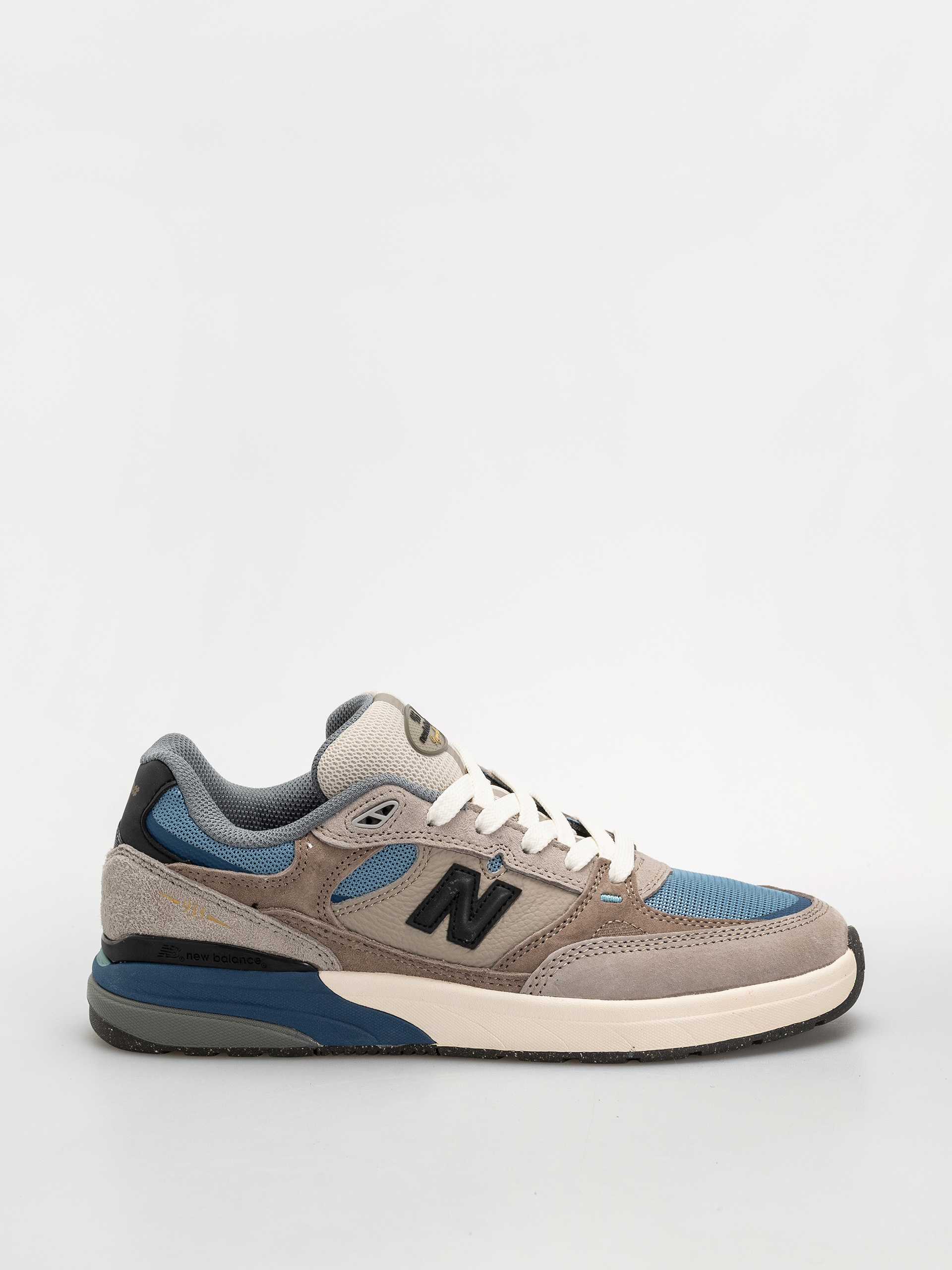 Обувки New Balance 933