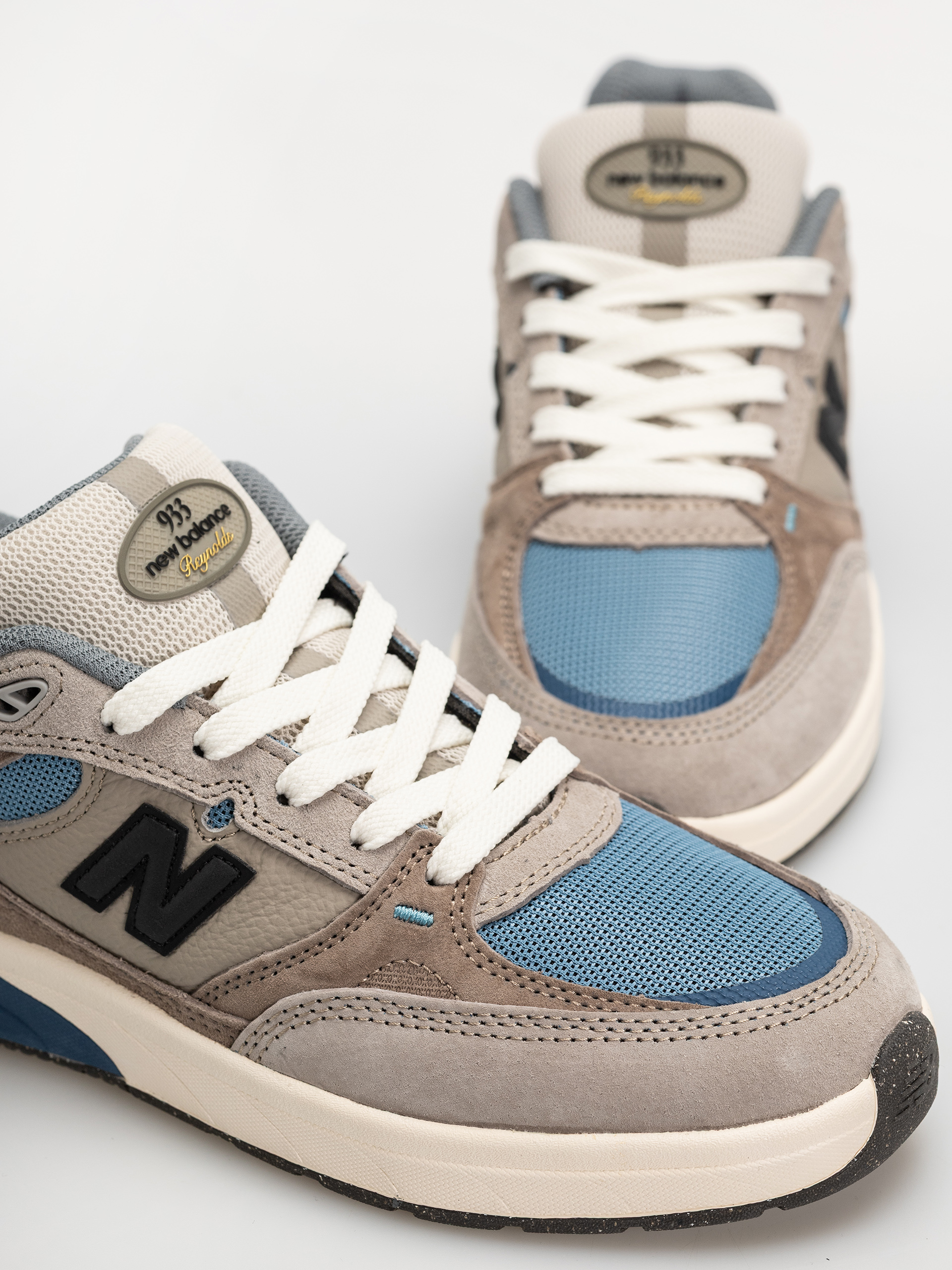 Обувки New Balance 933 (mushroom/still water)