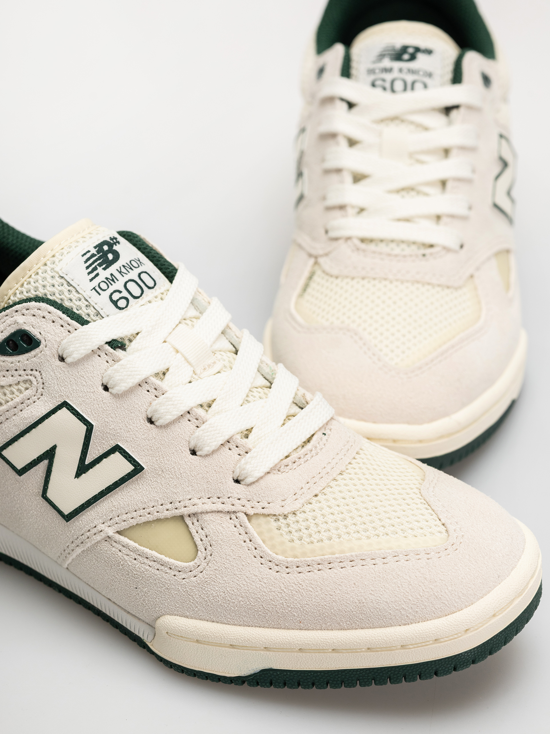 Обувки New Balance 600 (103 white/green)