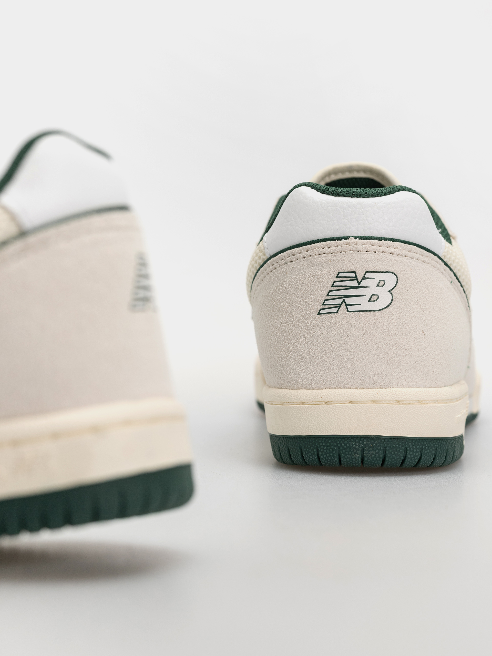 Обувки New Balance 600 (103 white/green)