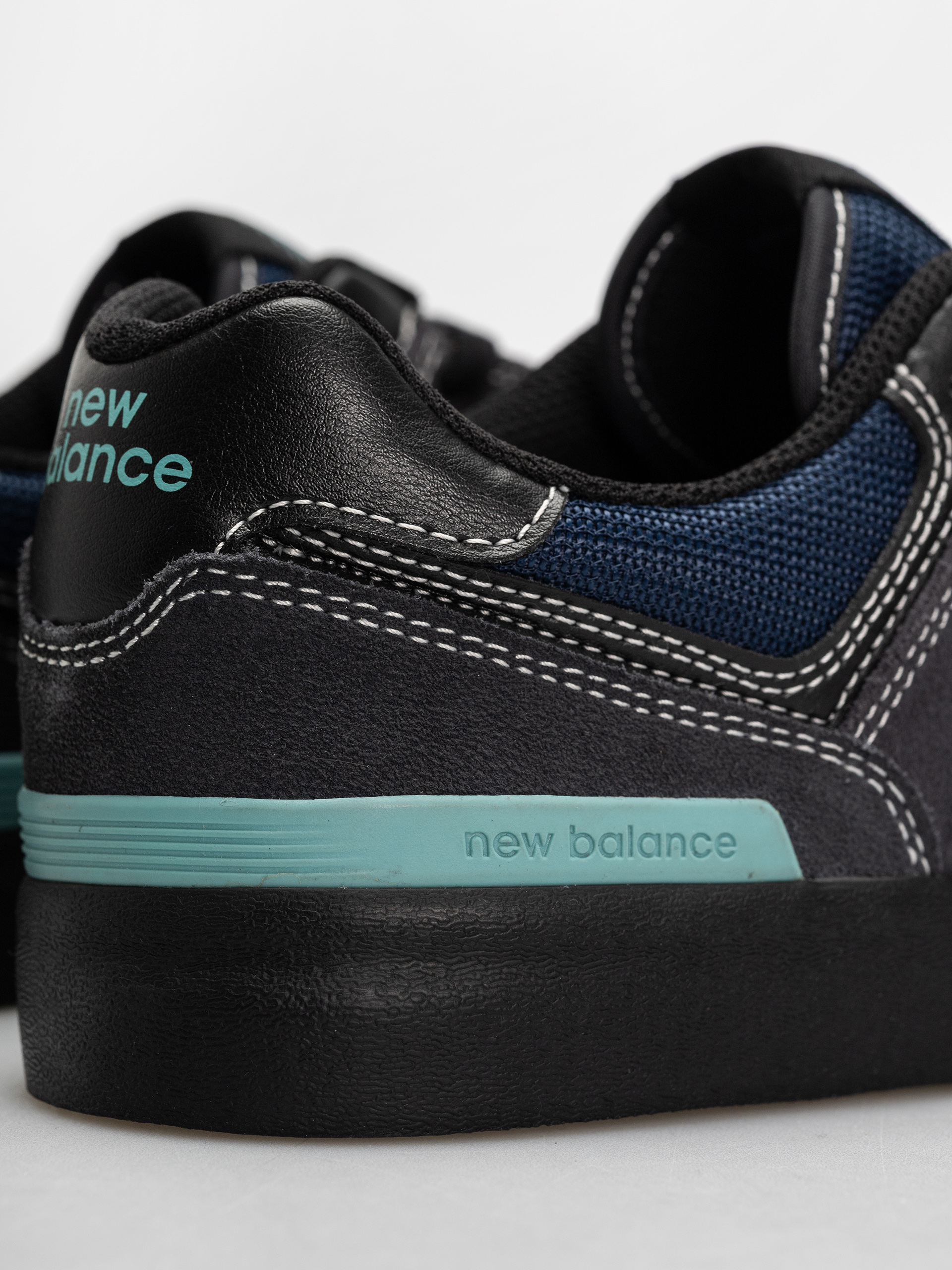 Обувки New Balance 574 (faded black/faded teal)
