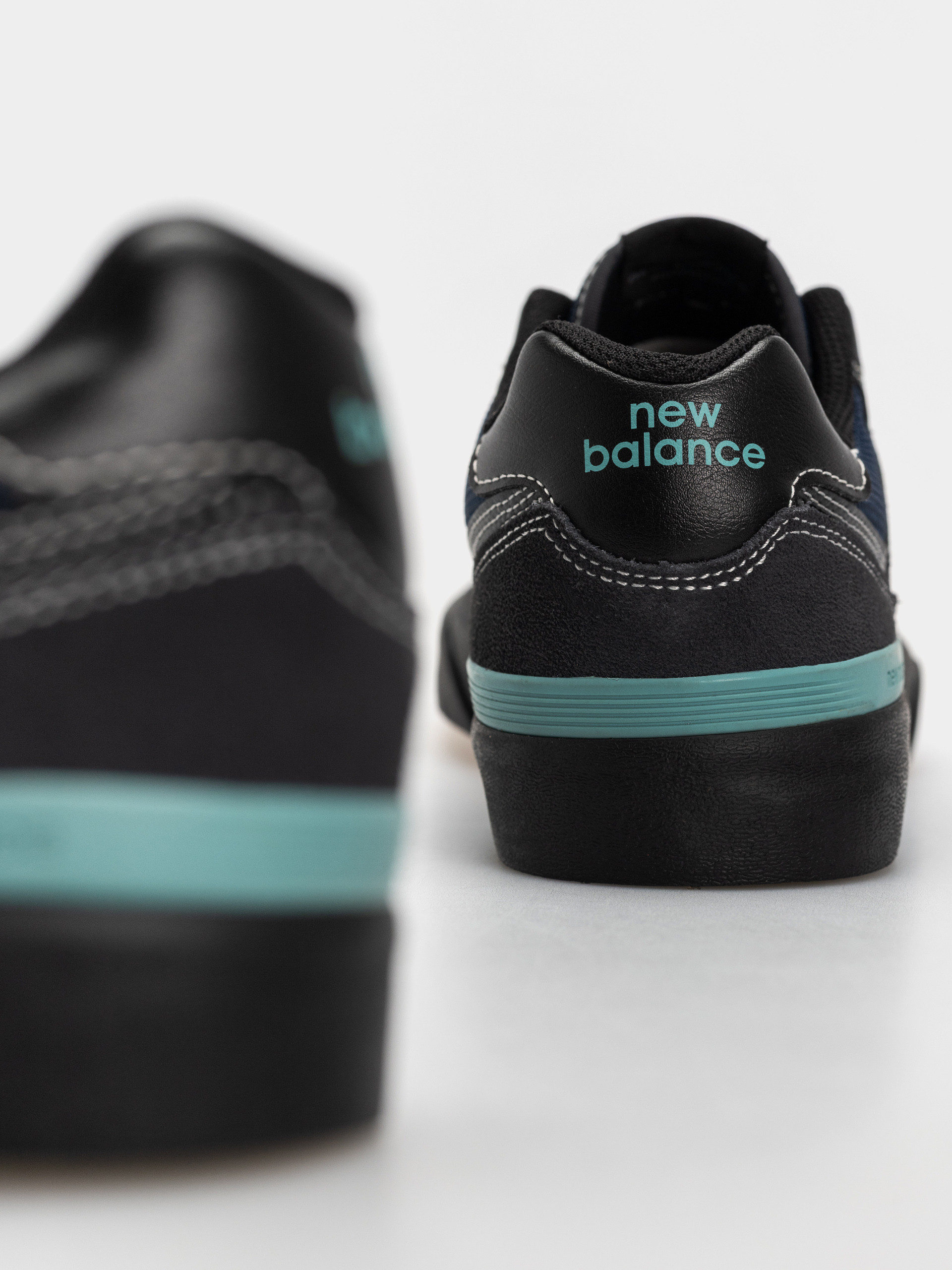 Обувки New Balance 574 (faded black/faded teal)