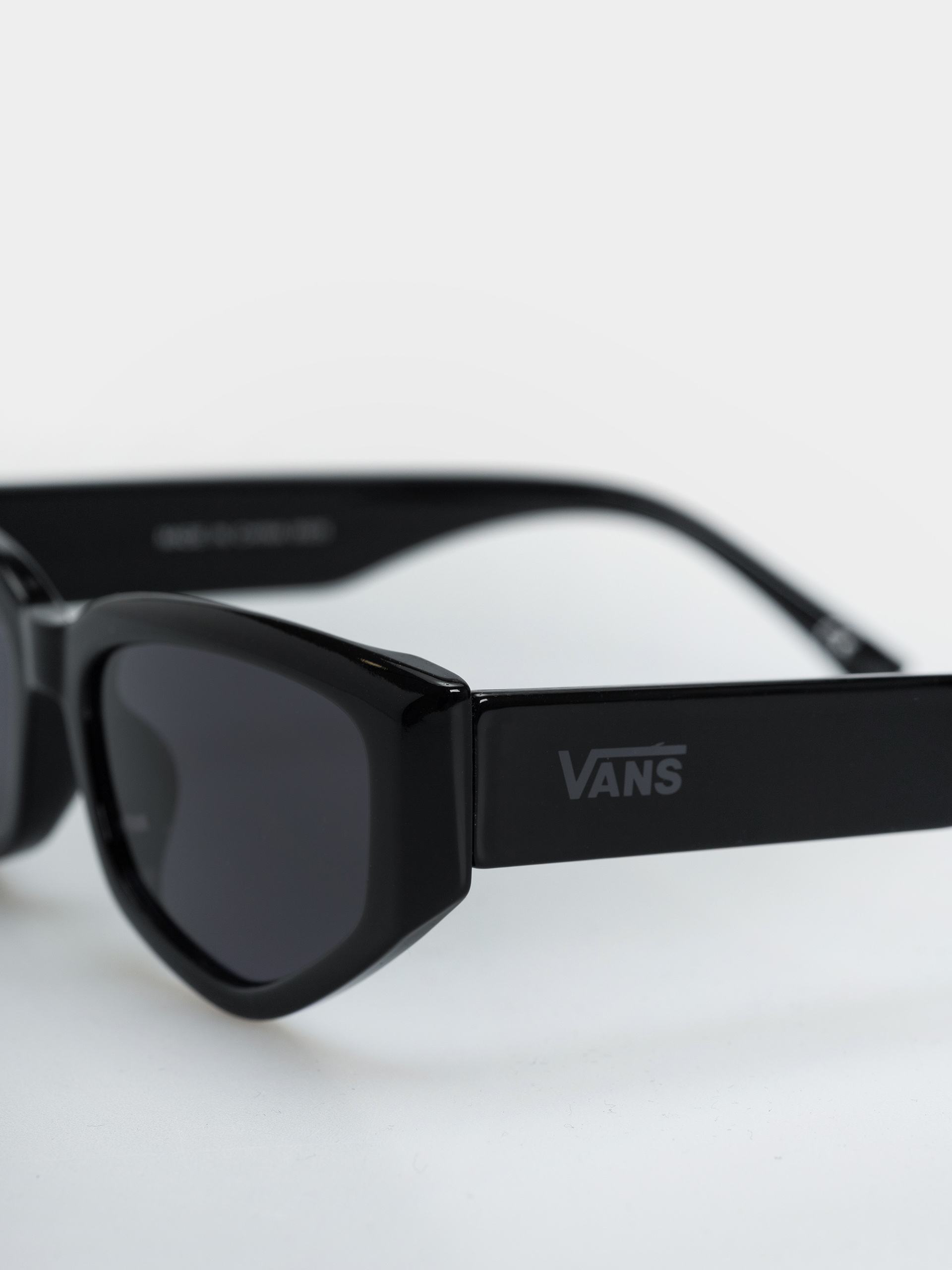 Слънчеви очила Vans Leyden (black)