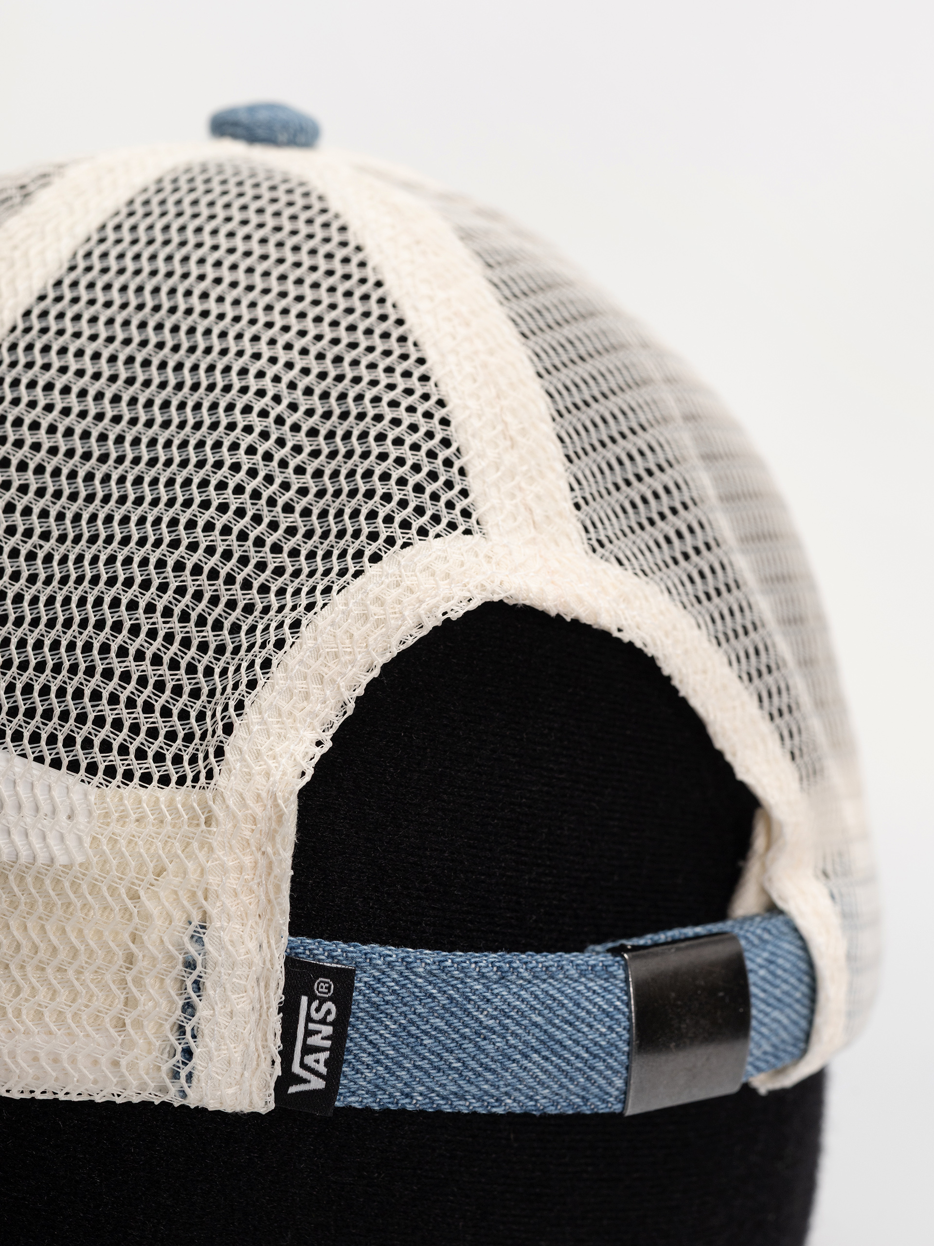 Шапка с козирка Vans Marked Jockey Trucker (stonewash/blue)