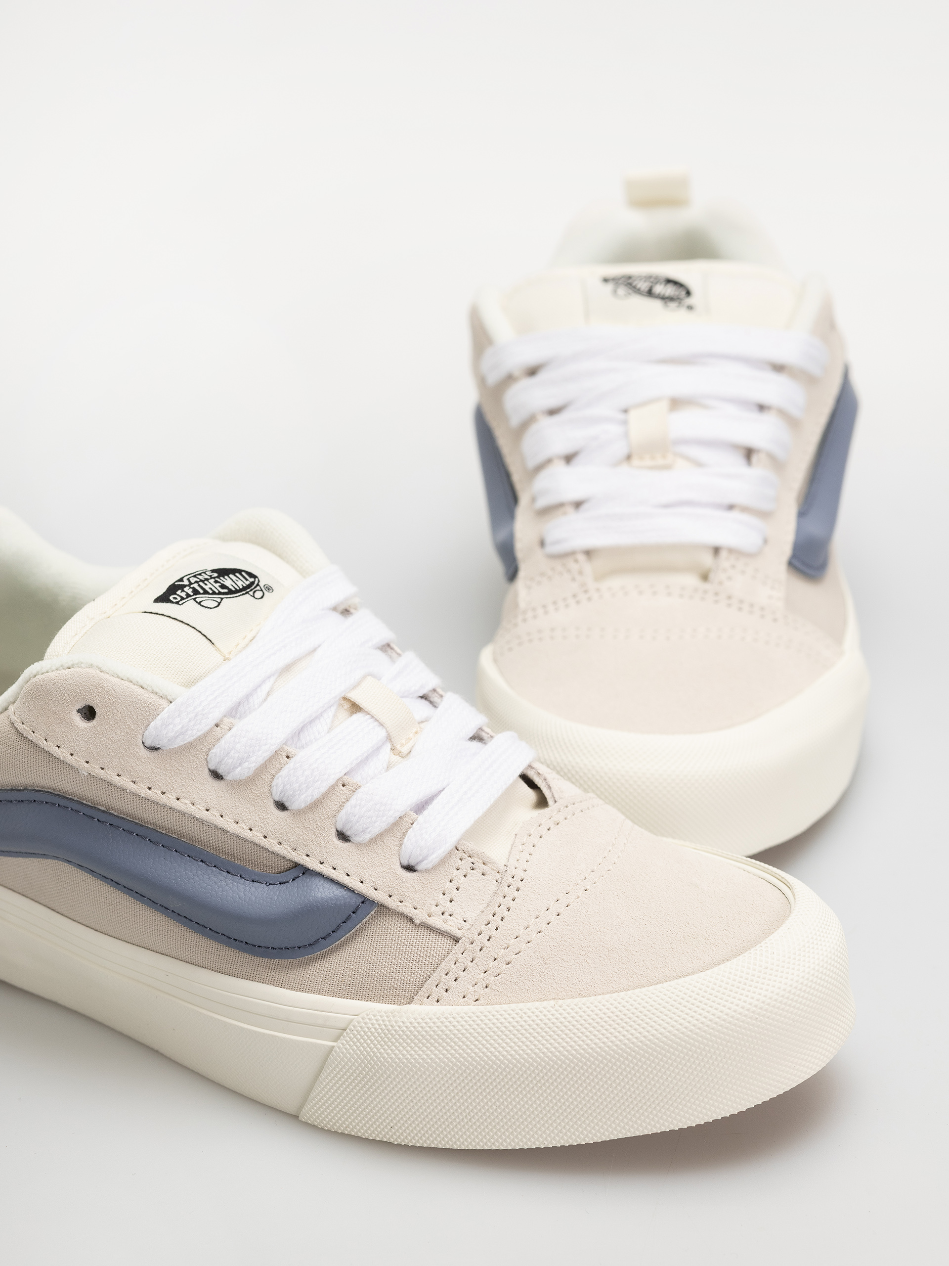 Обувки Vans Knu Skool (taupe)