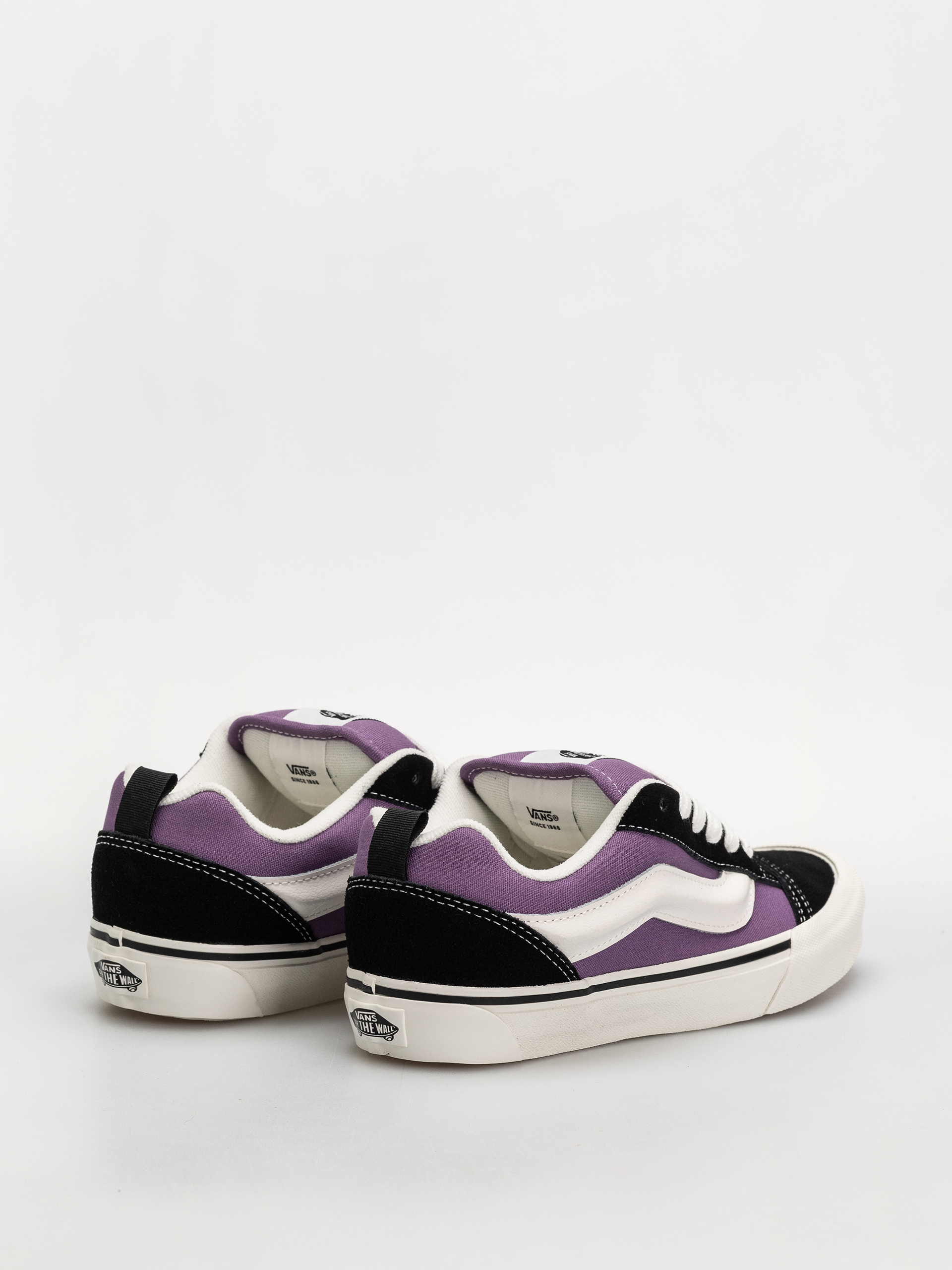 Обувки Vans Knu Skool (purple/black)