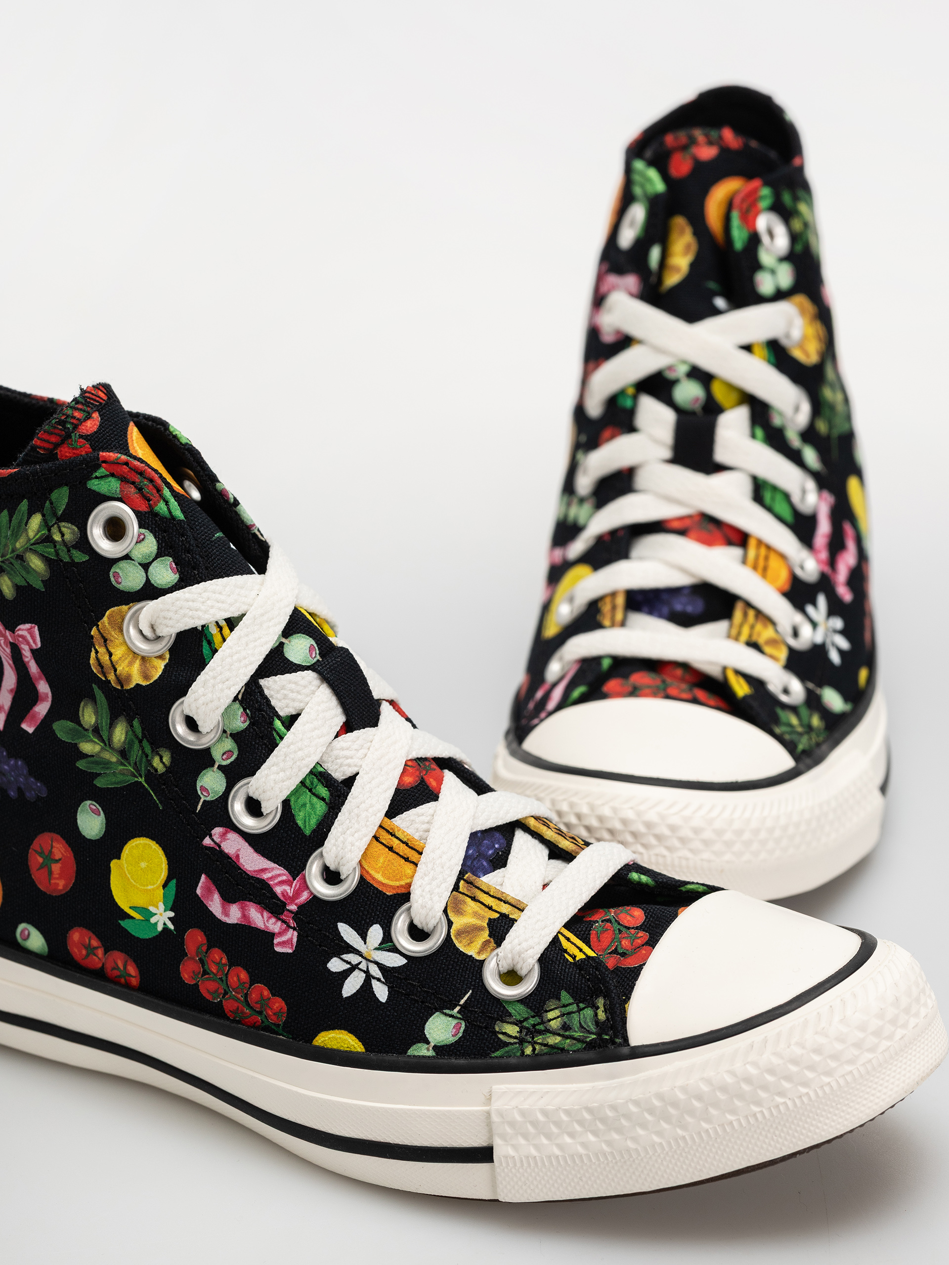 Кецове Converse Chuck Taylor All Star Hi (black/yellow/egret)