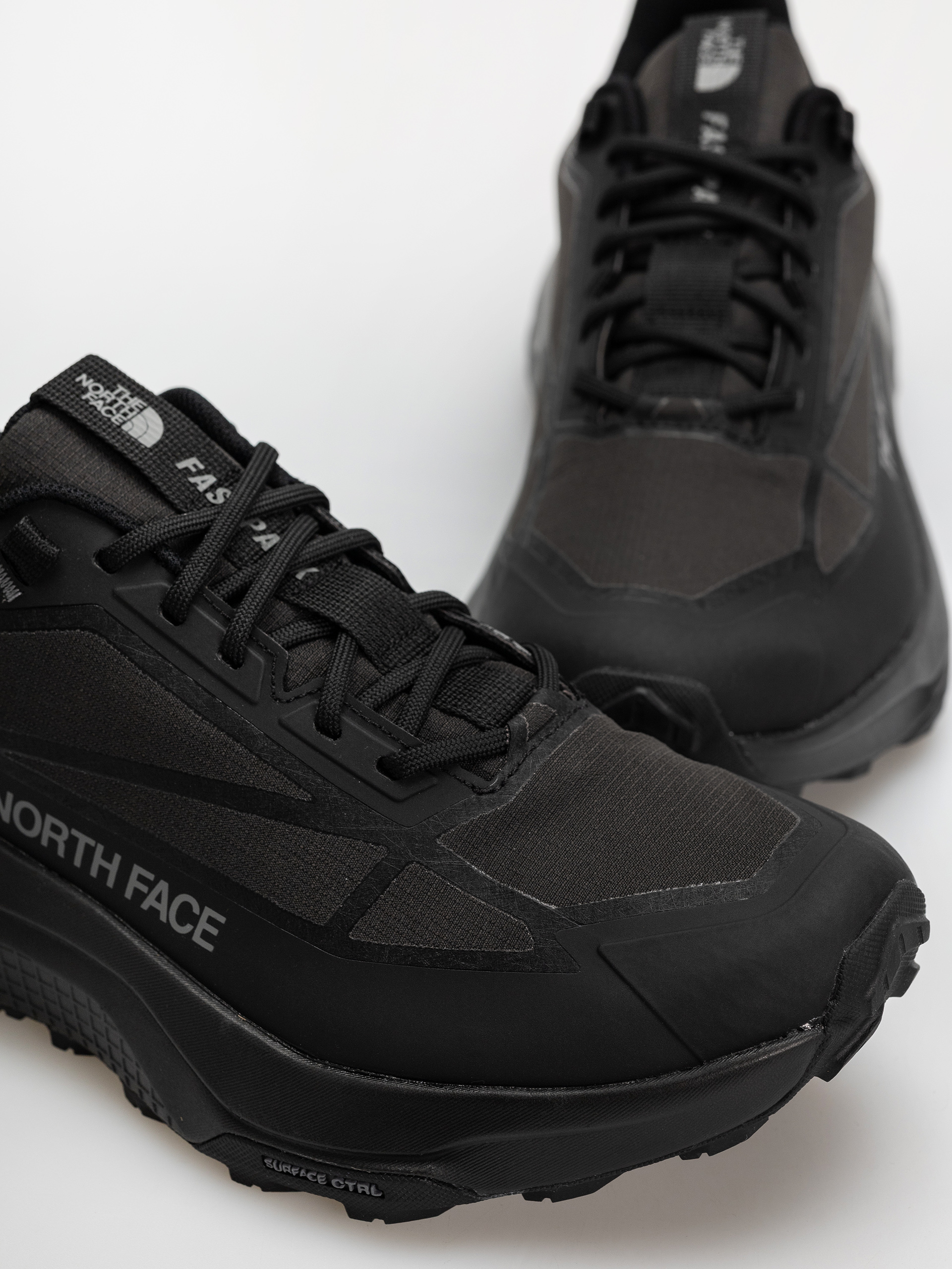 Обувки The North Face Fastpack Wp (tnf blk/tnf blk)