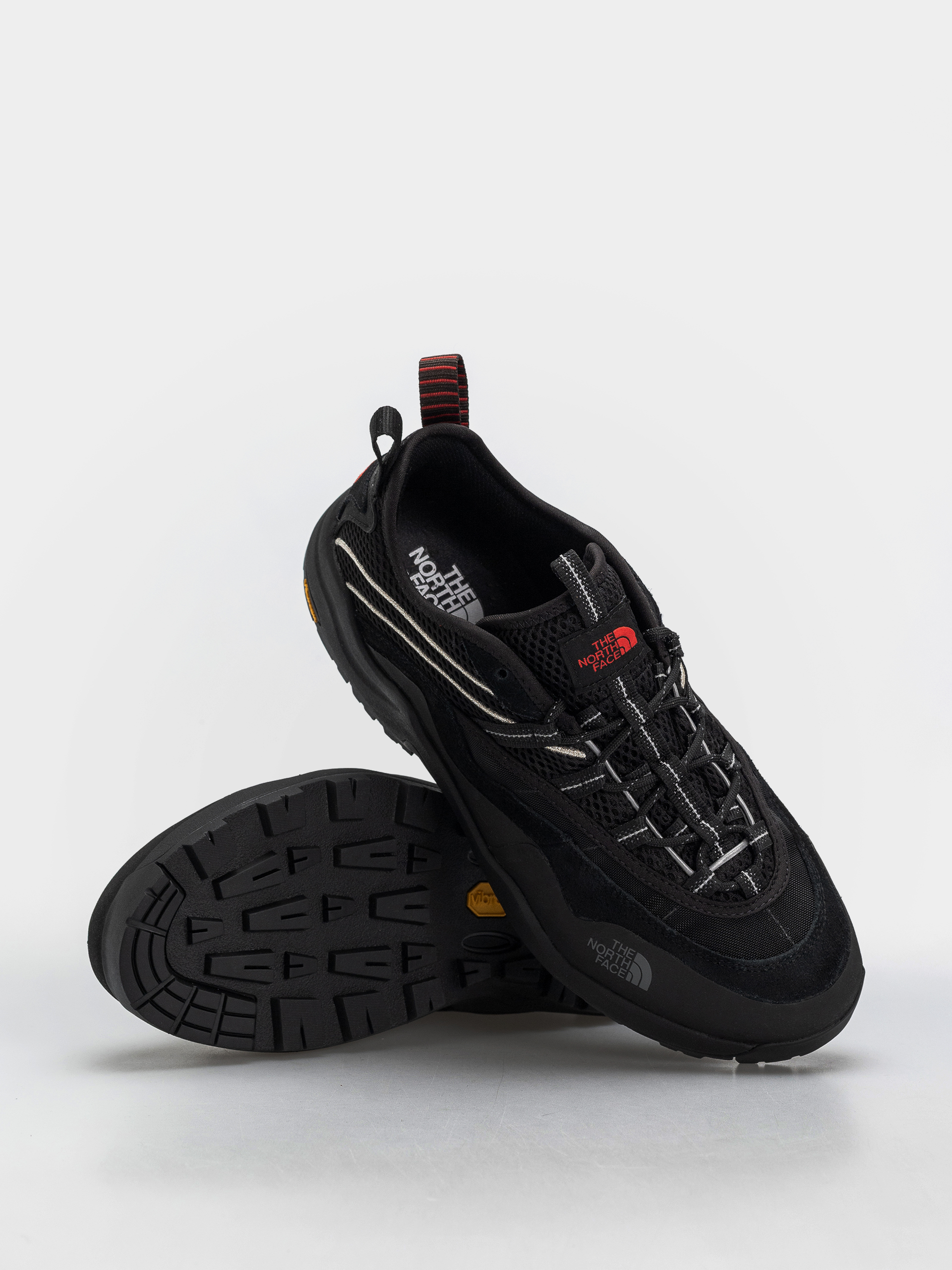 Обувки The North Face Clyffe Ultra (tnf blk/tnf red)