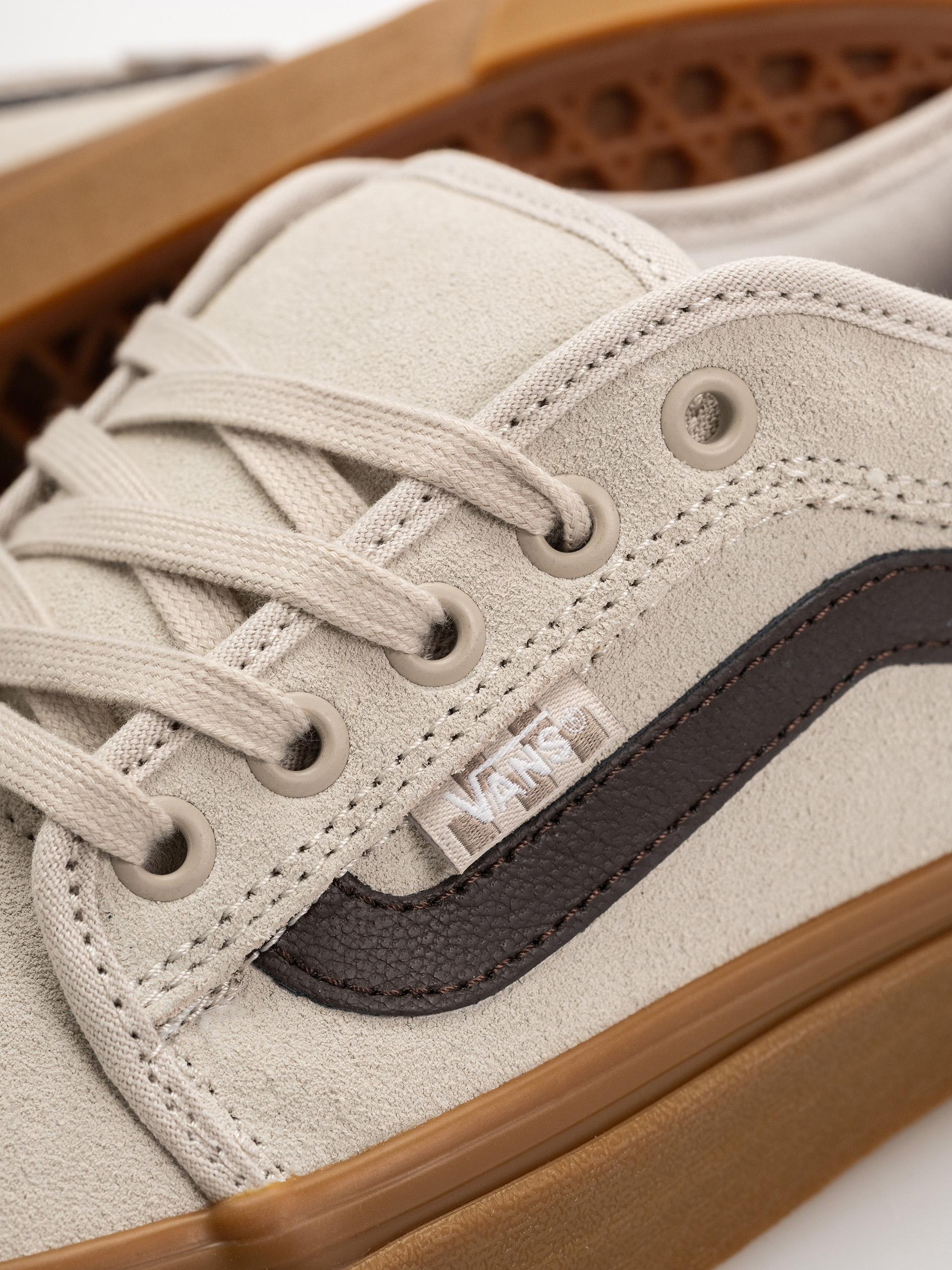 Обувки Vans Skate Chukka (taupe mist)