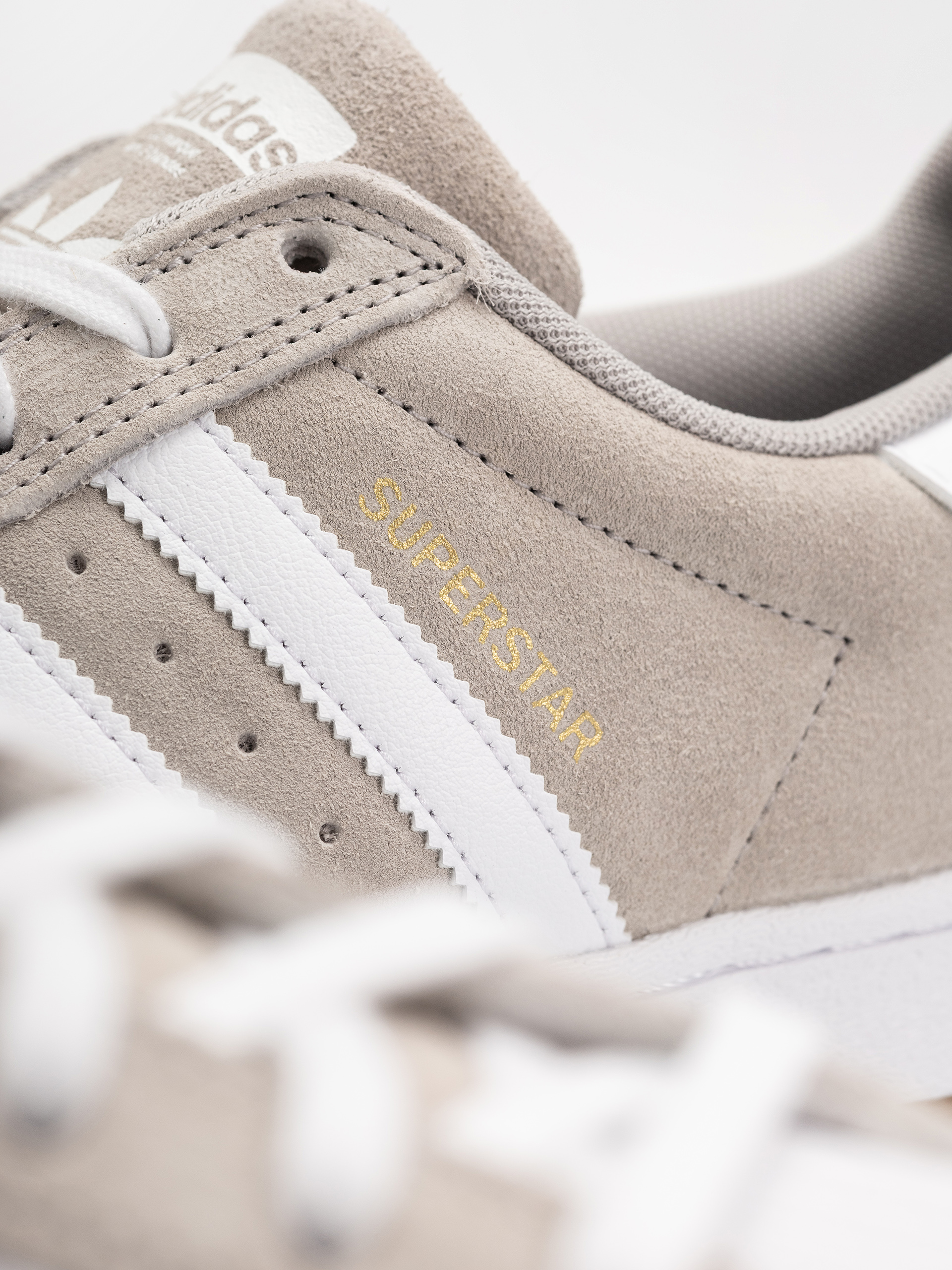 Обувки adidas Superstar Adv (cgrani/ftwwht/goldmt)