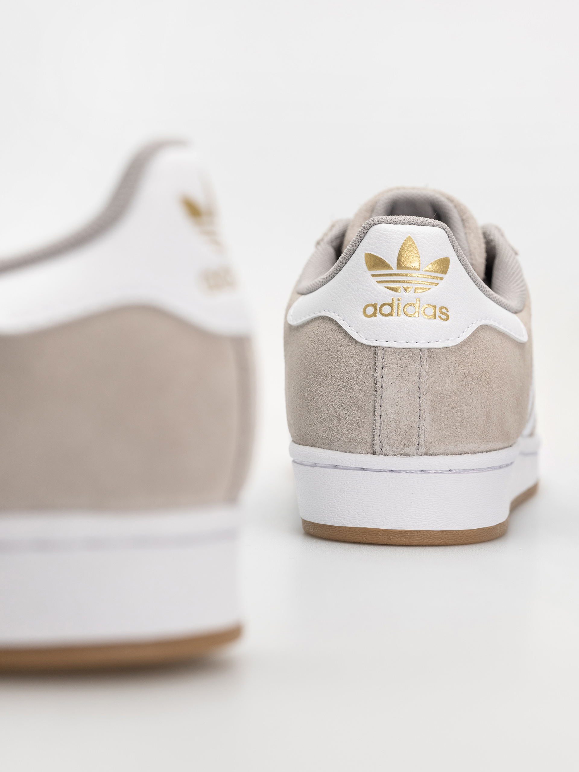 Обувки adidas Superstar Adv (cgrani/ftwwht/goldmt)