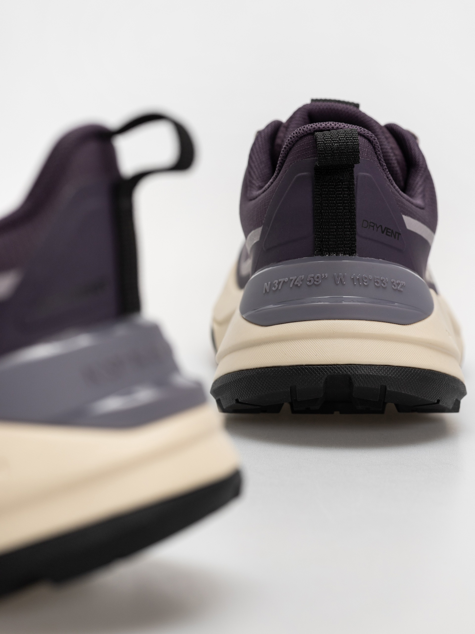 Обувки The North Face Fastpack Wp Wmn (endless dusk/de)