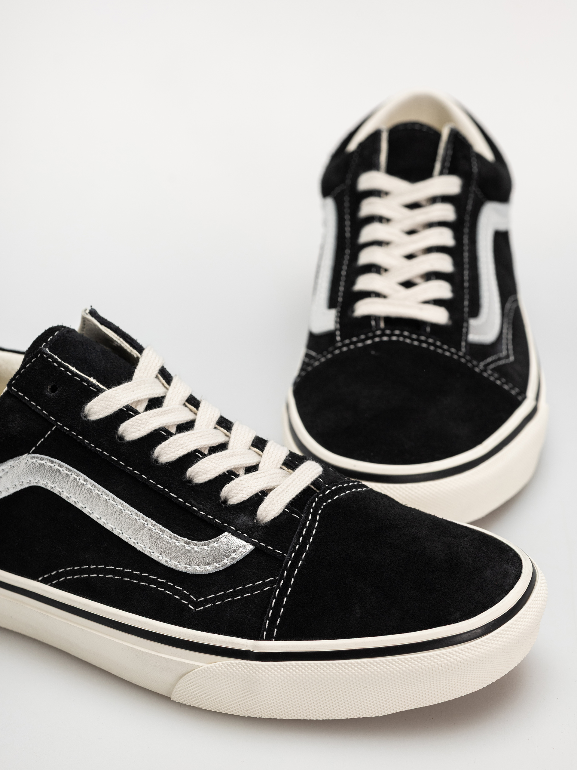 Обувки Vans Old Skool (black/silver)