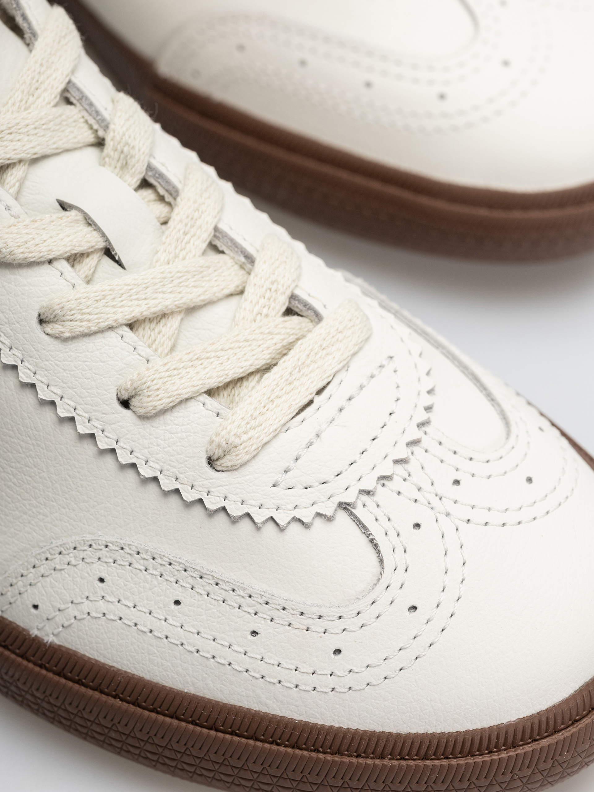 Обувки Veja Volley Wmn (white platine bark)