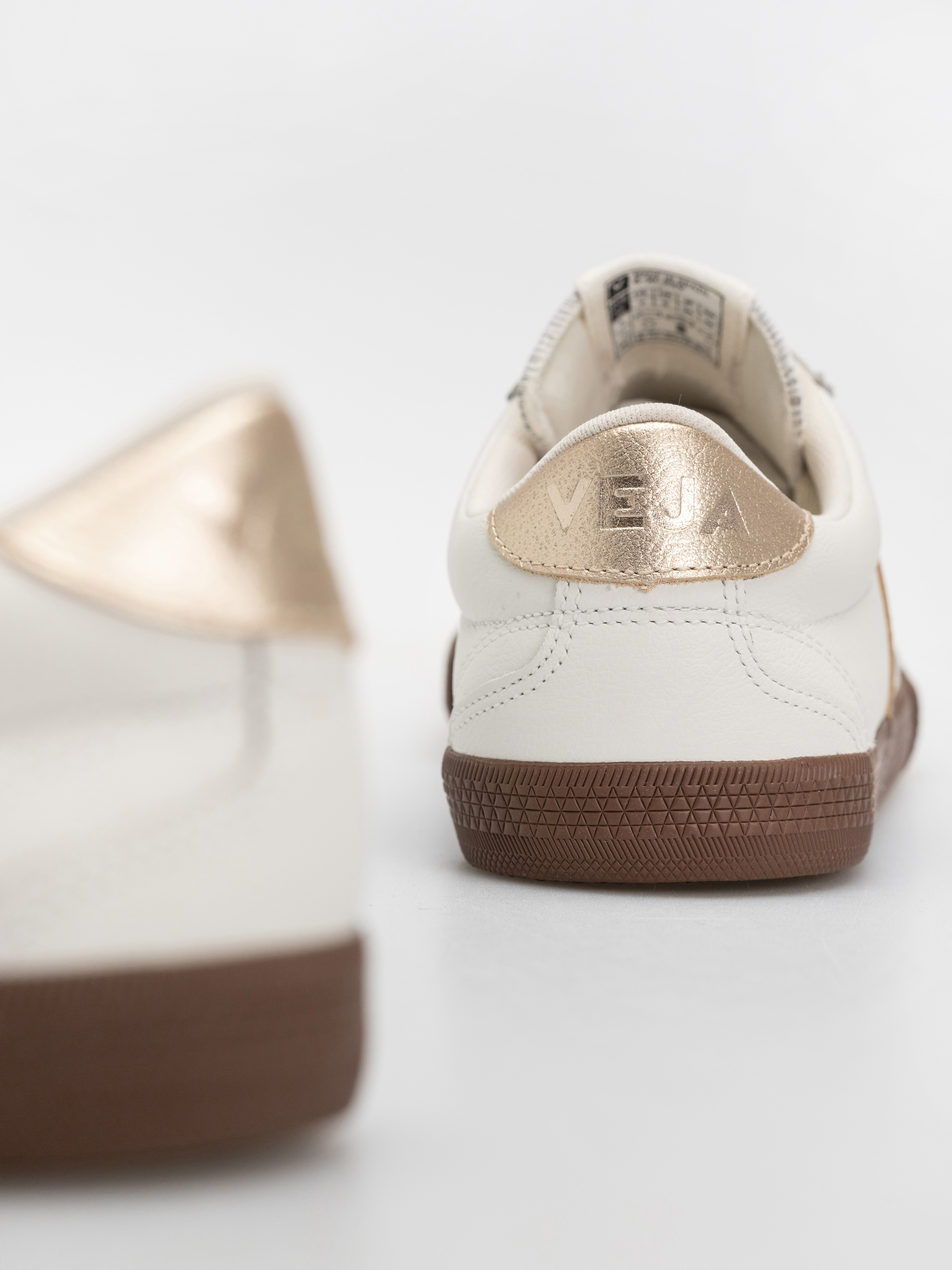 Обувки Veja Volley Wmn (white platine bark)